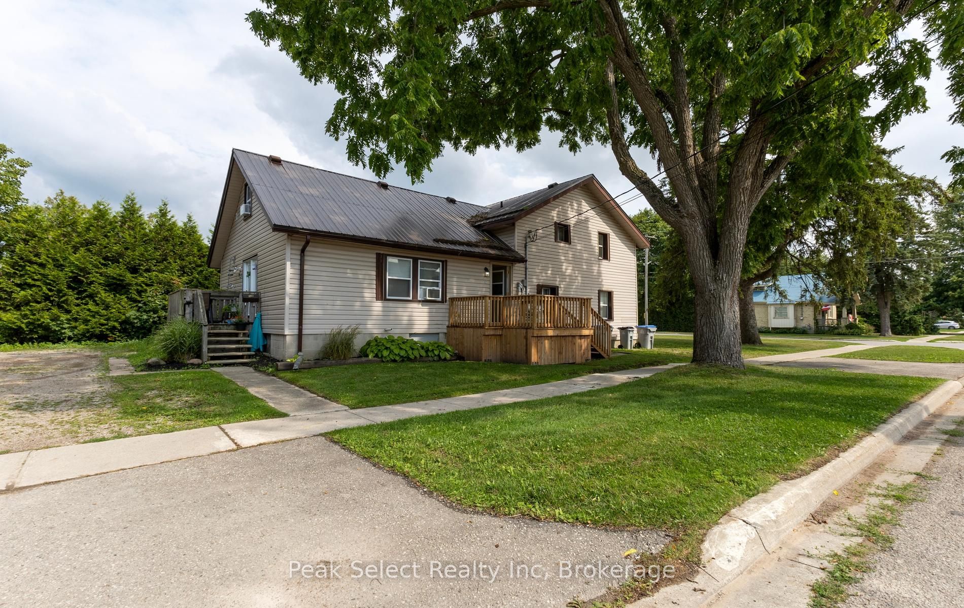 32 Victoria Street W, South Huron, ON N0M 1S2 photo 3