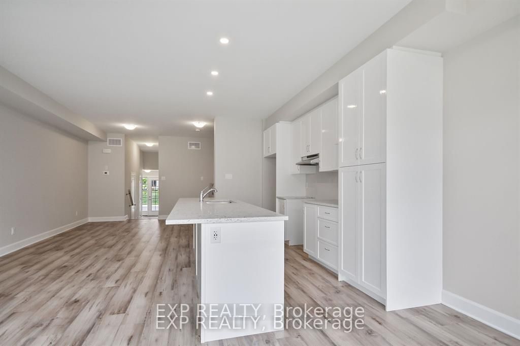 18 REYNOLDS Avenue, Carleton Place, ON K7C 0C4 photo 3