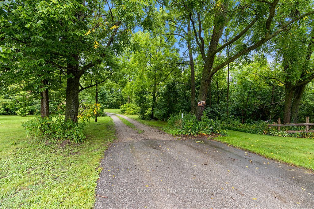 105 Craig Street, North Middlesex, ON N0M 1A0 photo 3