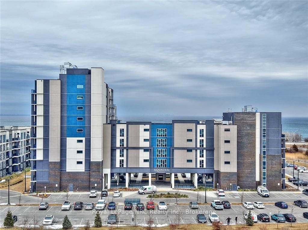 16 Concord Place 803, Grimsby, ON L3M 0J1