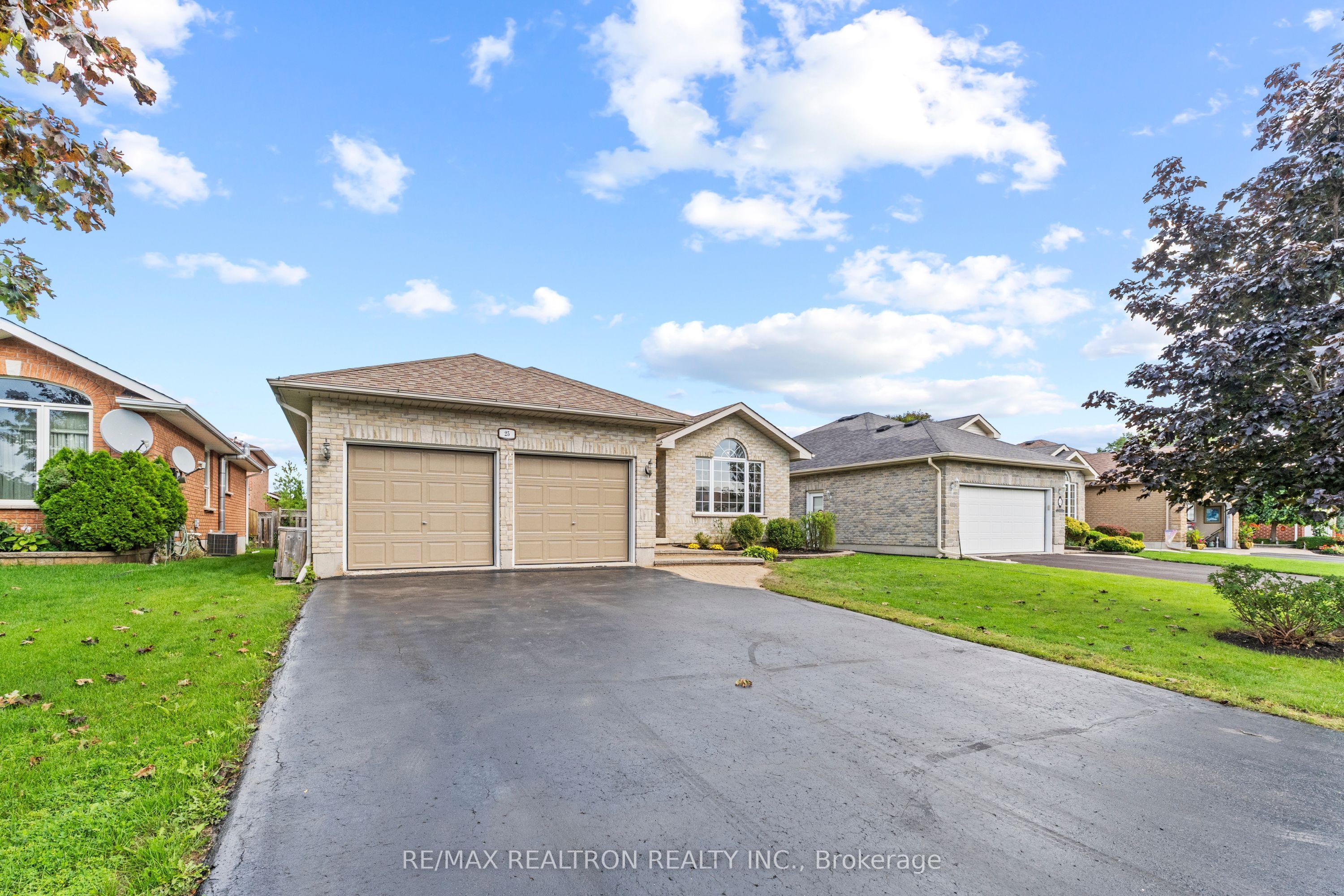 25 Linden Lane, Belleville, ON K8N 5W9 photo 2