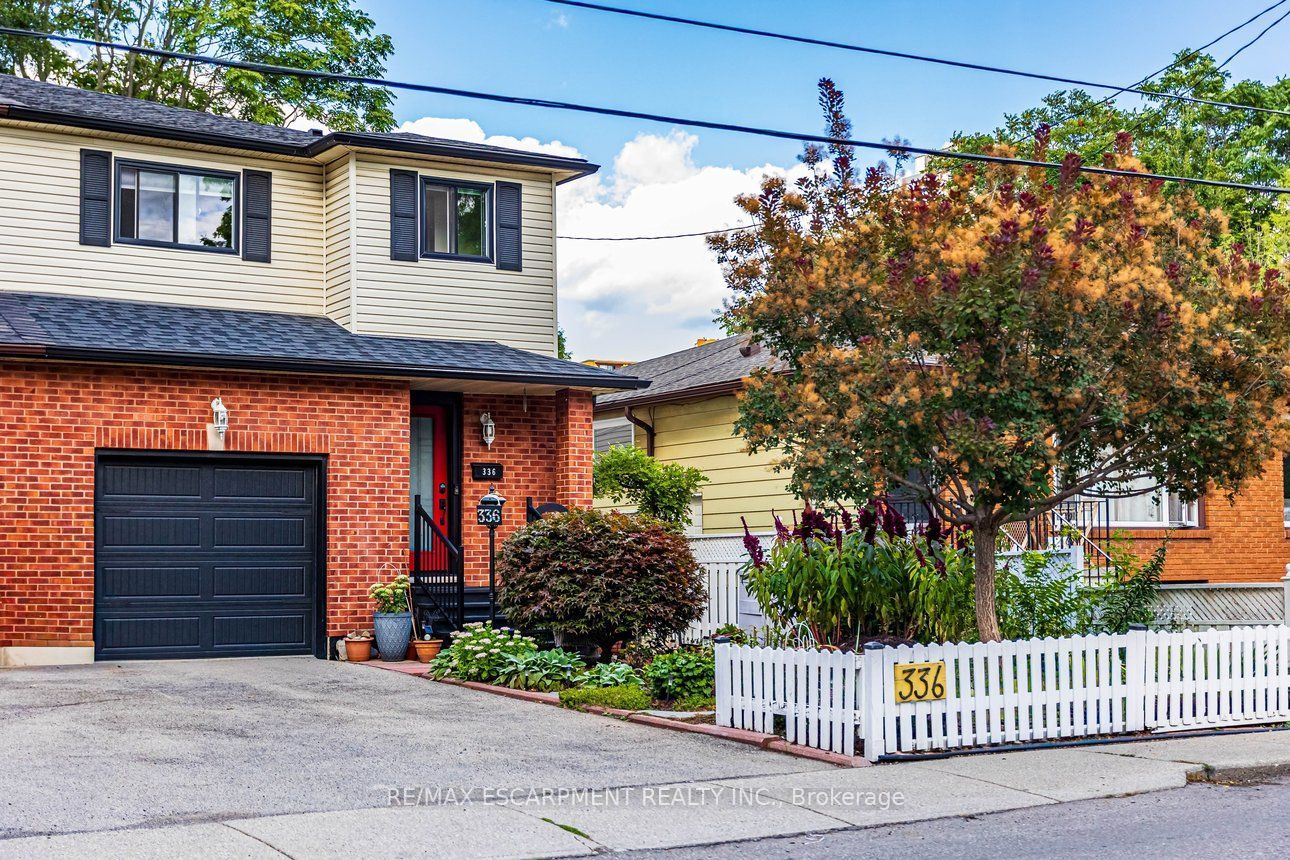 336 Jackson Street W, Hamilton, ON L8P 1M8 photo 2