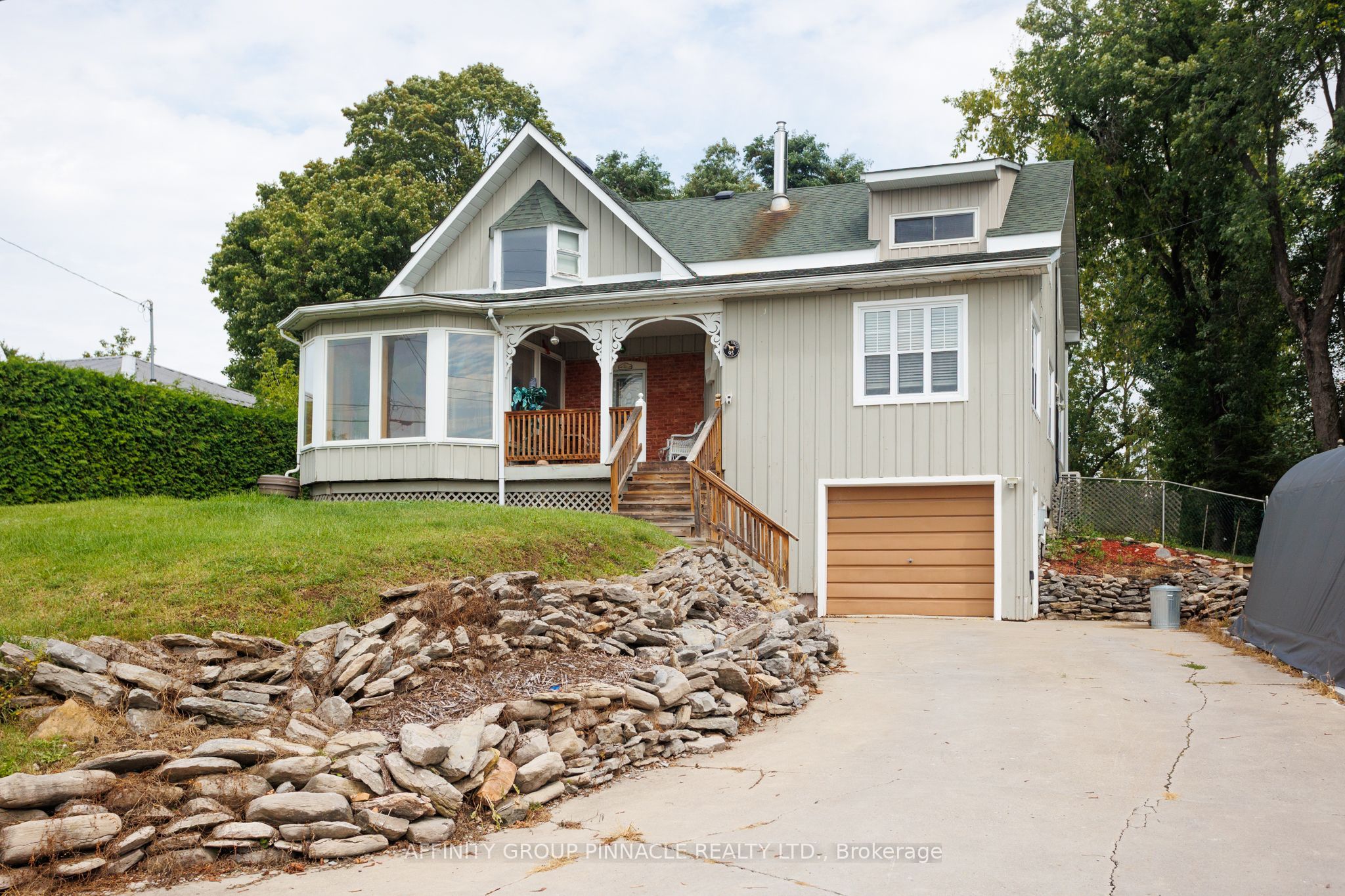 95 Bond Street E, Kawartha Lakes, ON K0M 1N0 photo 2
