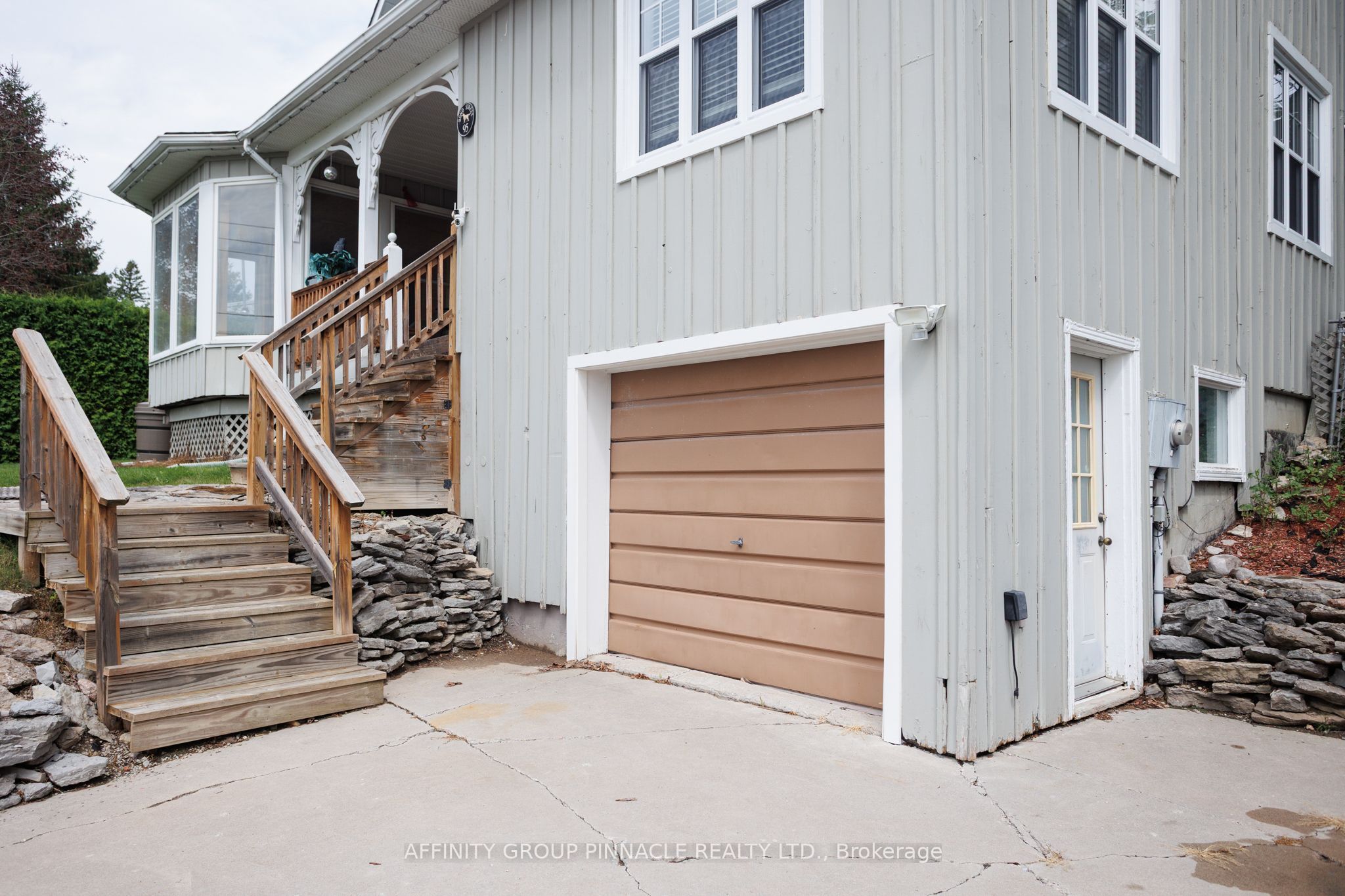 95 Bond Street E, Kawartha Lakes, ON K0M 1N0 photo 3