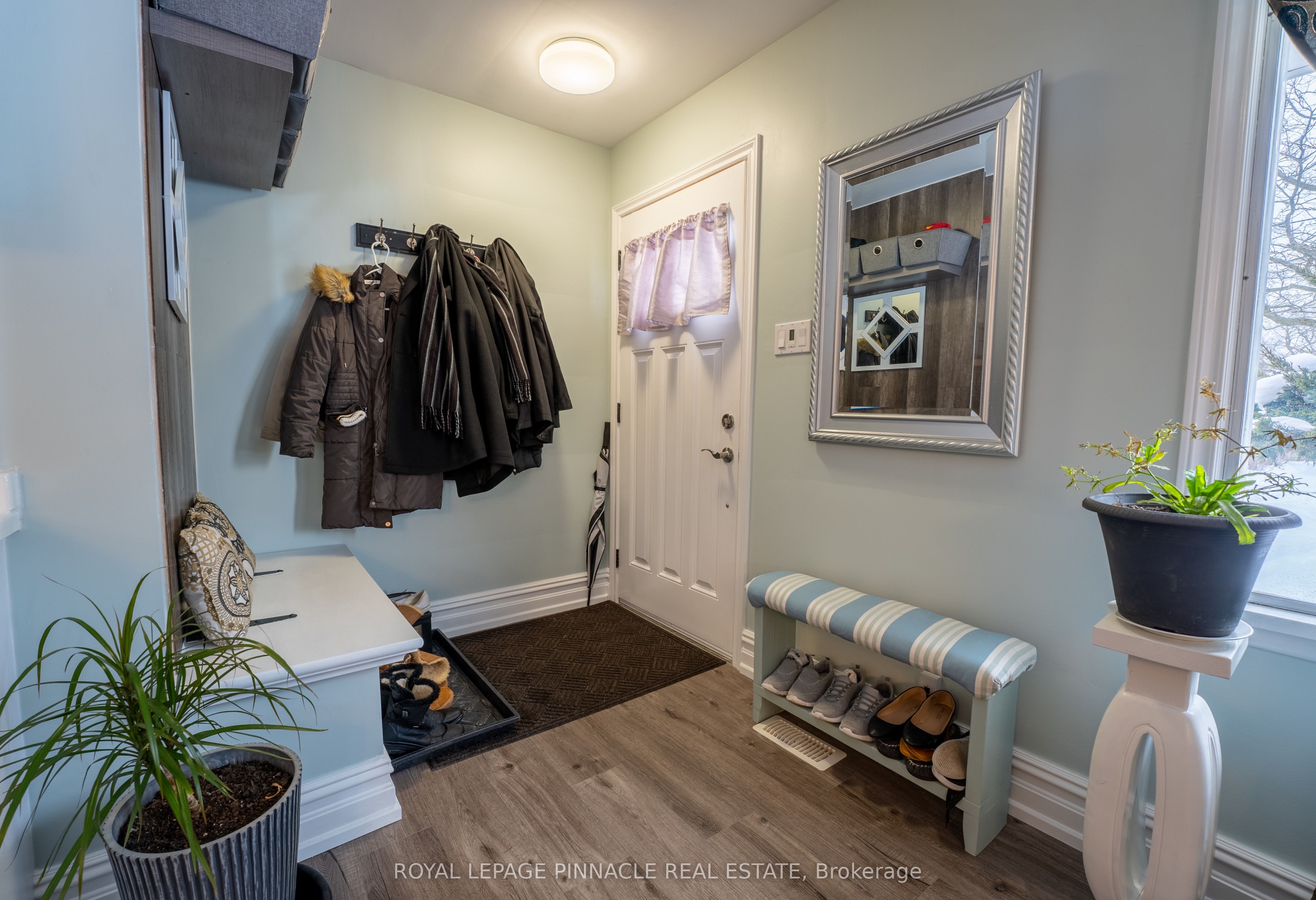 606 Ross Street #Main, London East, ON N5Y 3V7 photo 2
