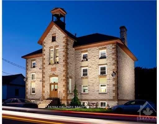 89 PRINCESS Street 2, Lanark Highlands, ON K0G 1K0