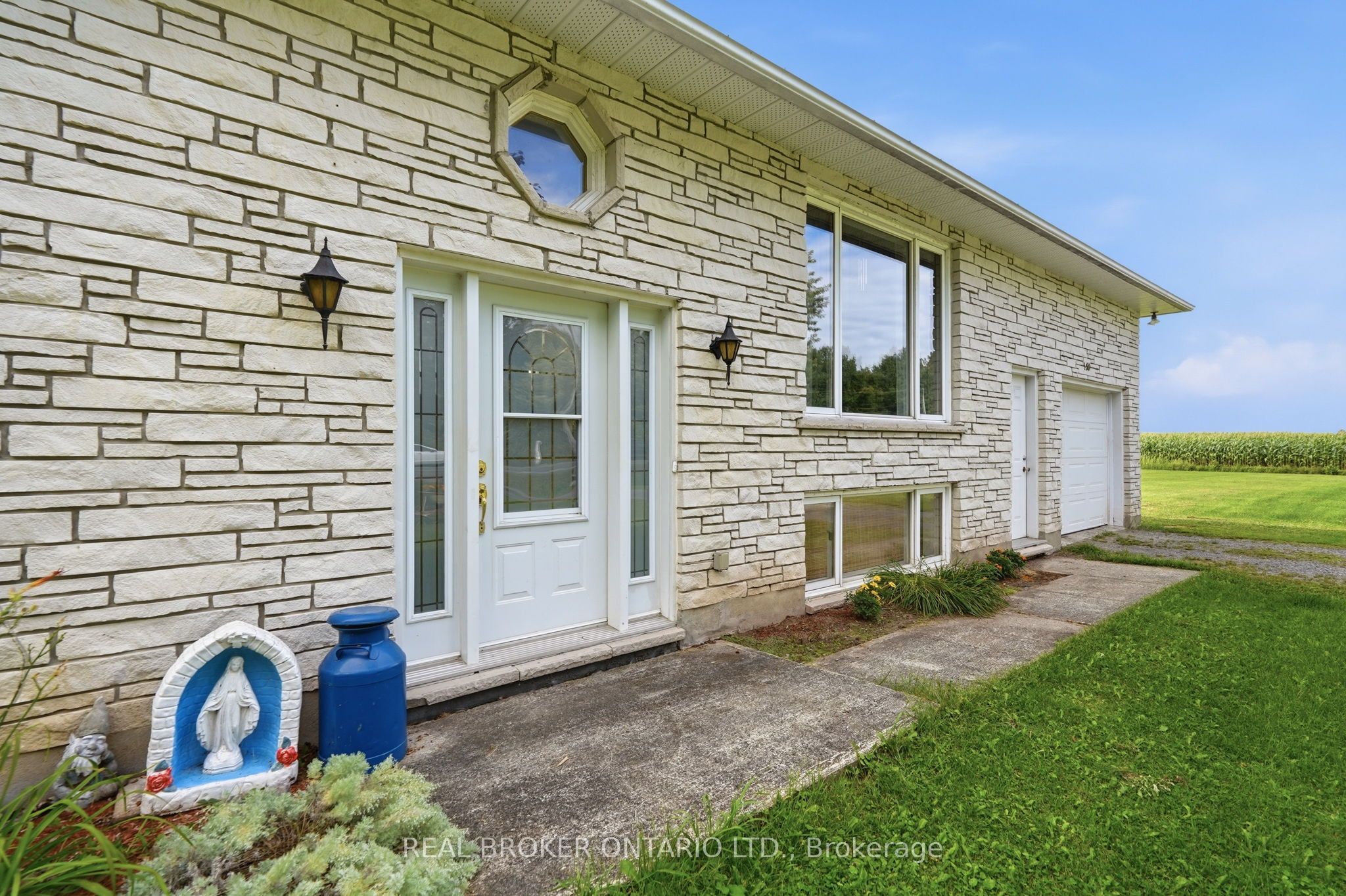 550 Concession 1 Road, Alfred and Plantagenet, ON K0B 1L0 photo 3