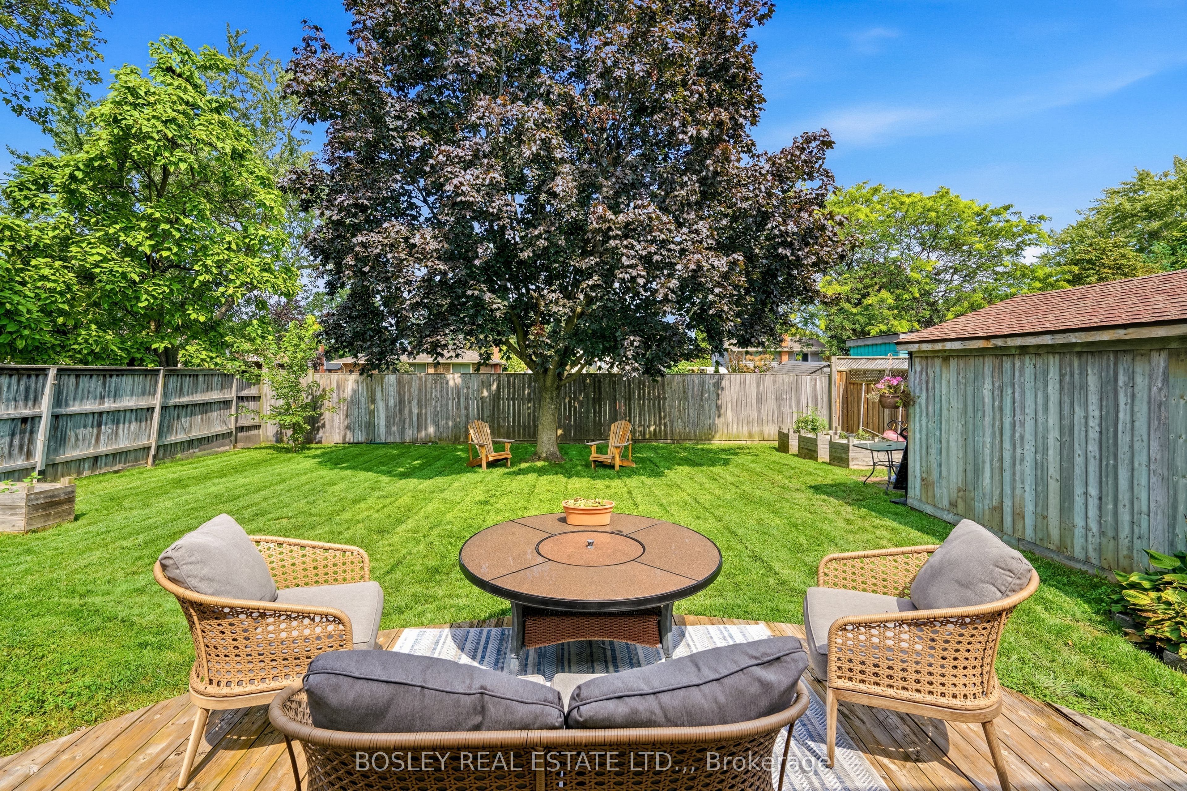 17 Acadia Crescent, St. Catharines, ON L2P 1H7 photo 4