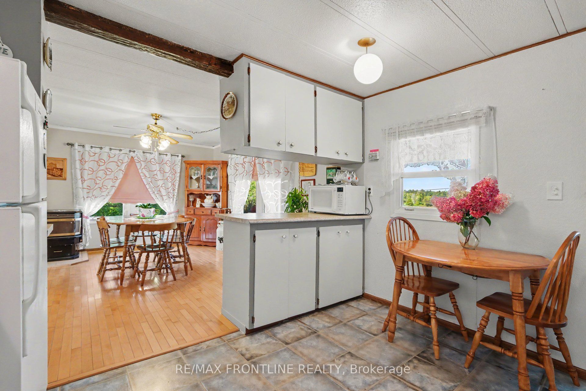 2113 Christie Lake Road, Tay Valley, ON K7H 3C6 photo 4