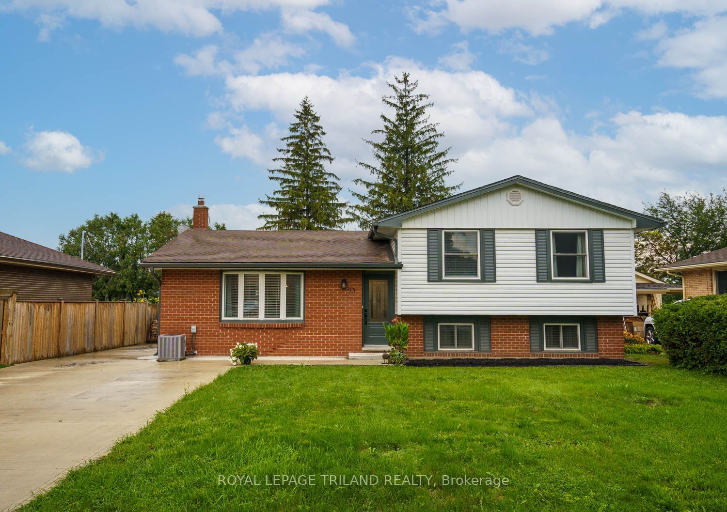 93 Goldwick Crescent, London East, ON N5V 2K9