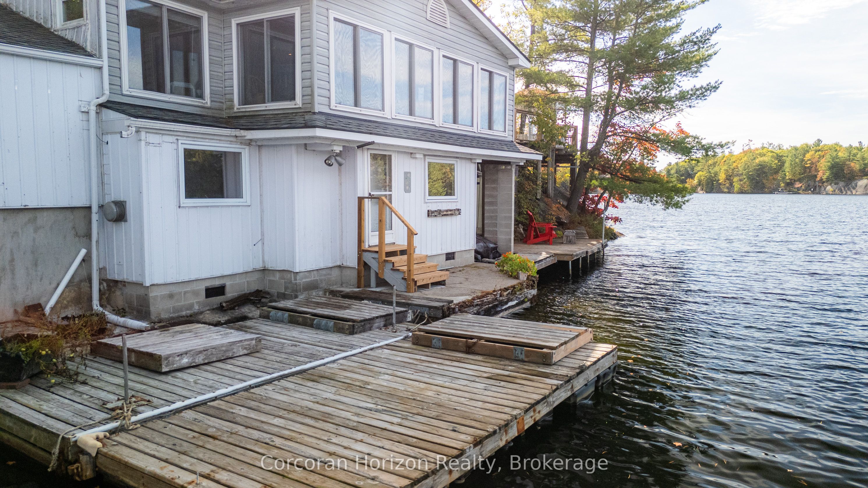 566 Hungry Bay Road W, Georgian Bay, ON L0K 1S0 photo 4