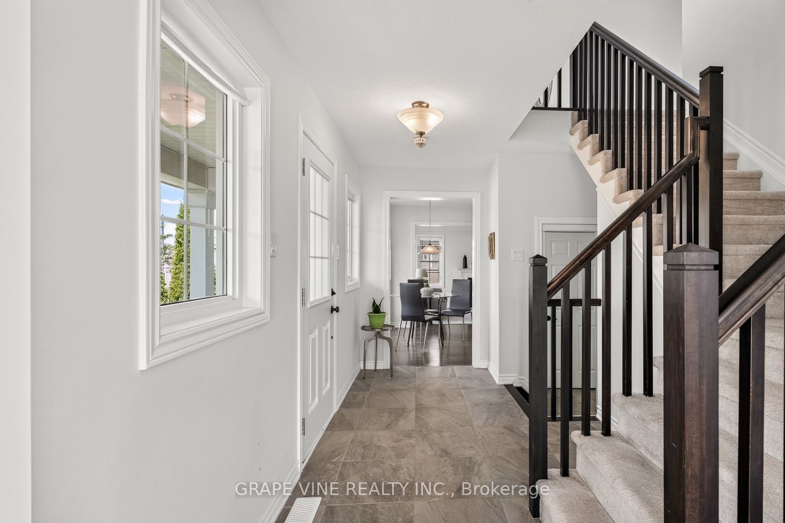 210 CLINTONIA Street, Kanata, ON K2V 0K3 photo 4