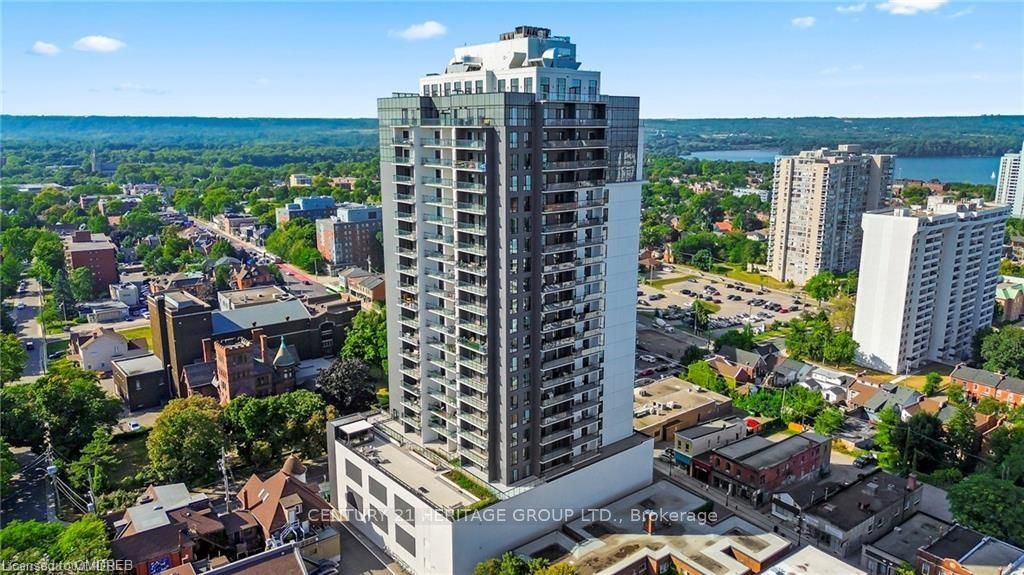 15 Queen Street S 2006, Hamilton, ON L8P 0C6