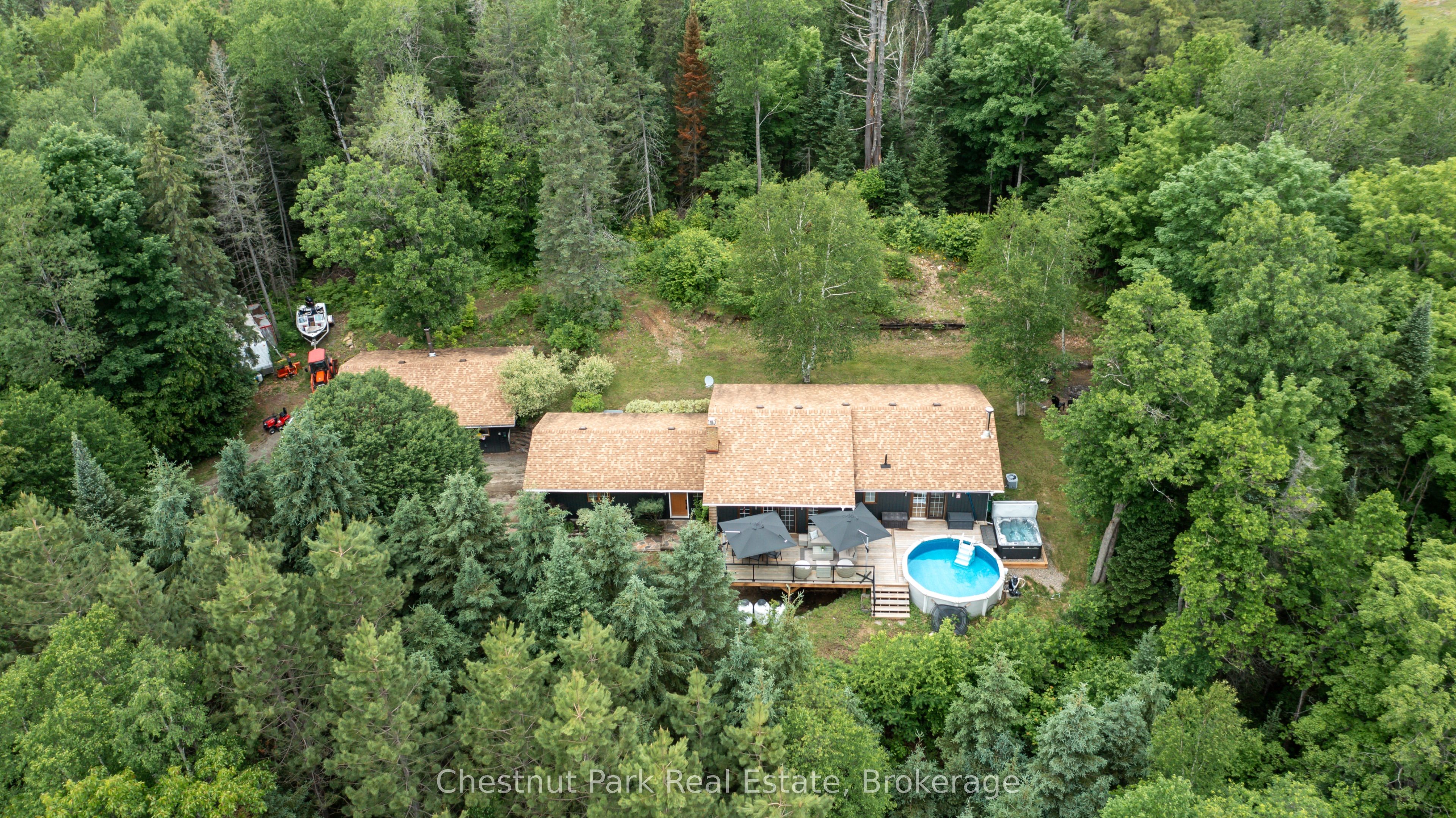 802 Williamsport Road, Huntsville, ON P1H 2J4 photo 3