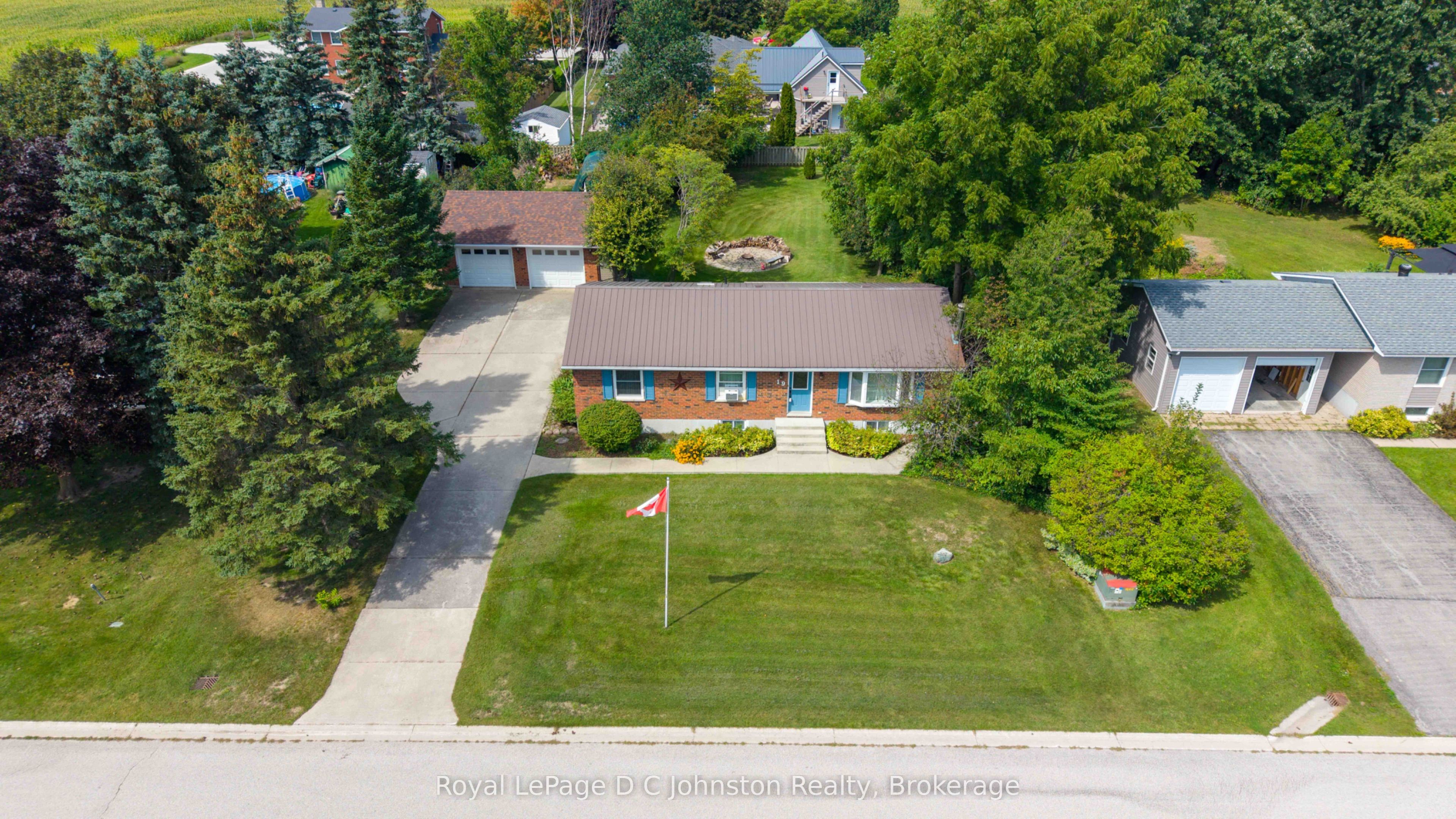 19 Smith Street, Kincardine, ON N0G 2T0