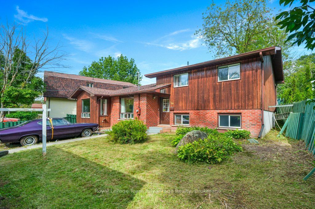 30A Forest Street, Parry Sound, ON P2A 2P9 photo 2