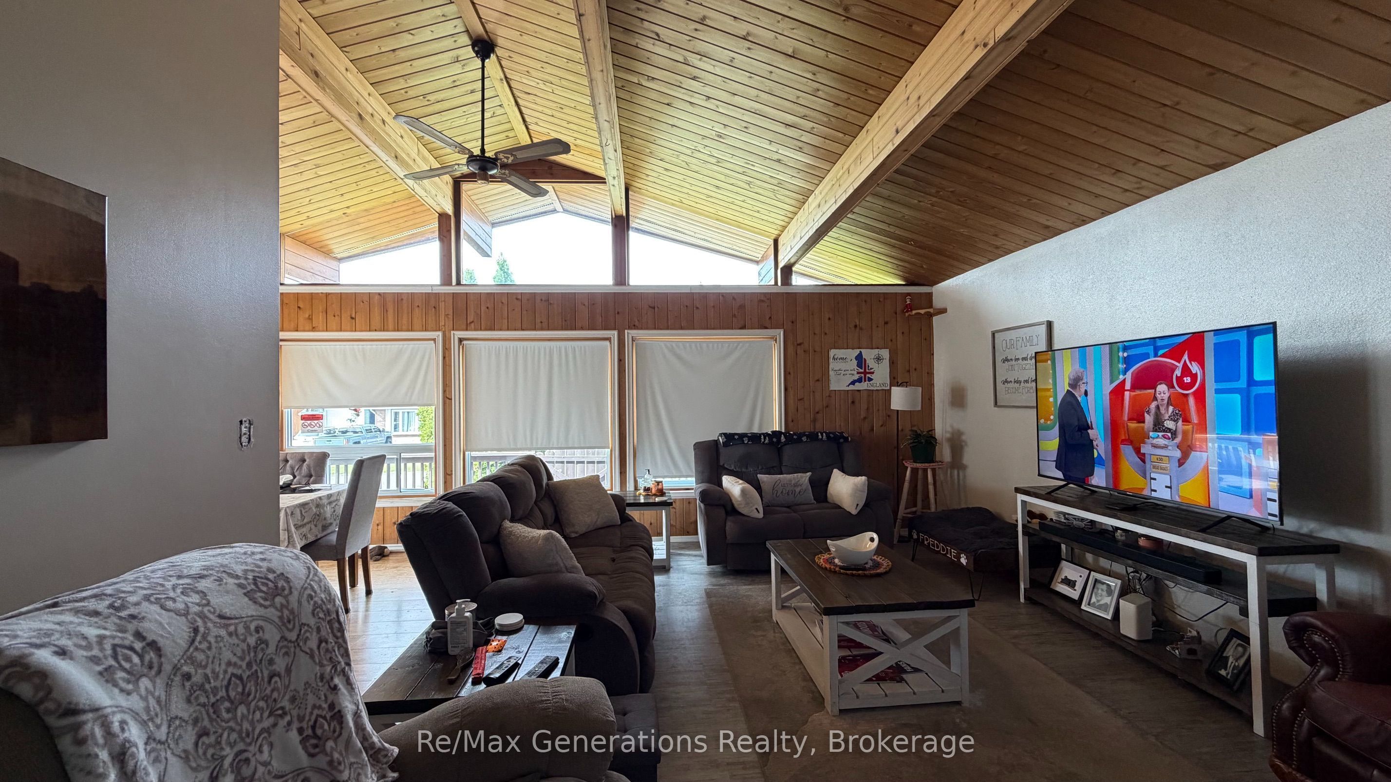 37 Southridge Crescent N, Terrace Bay, ON P0T 2W0 photo 4