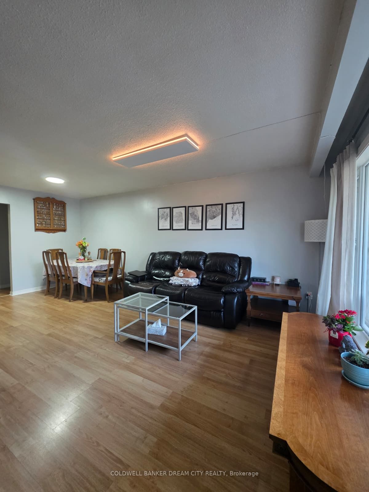 120 Hahn Avenue, Cambridge, ON N3C 2X9 photo 3