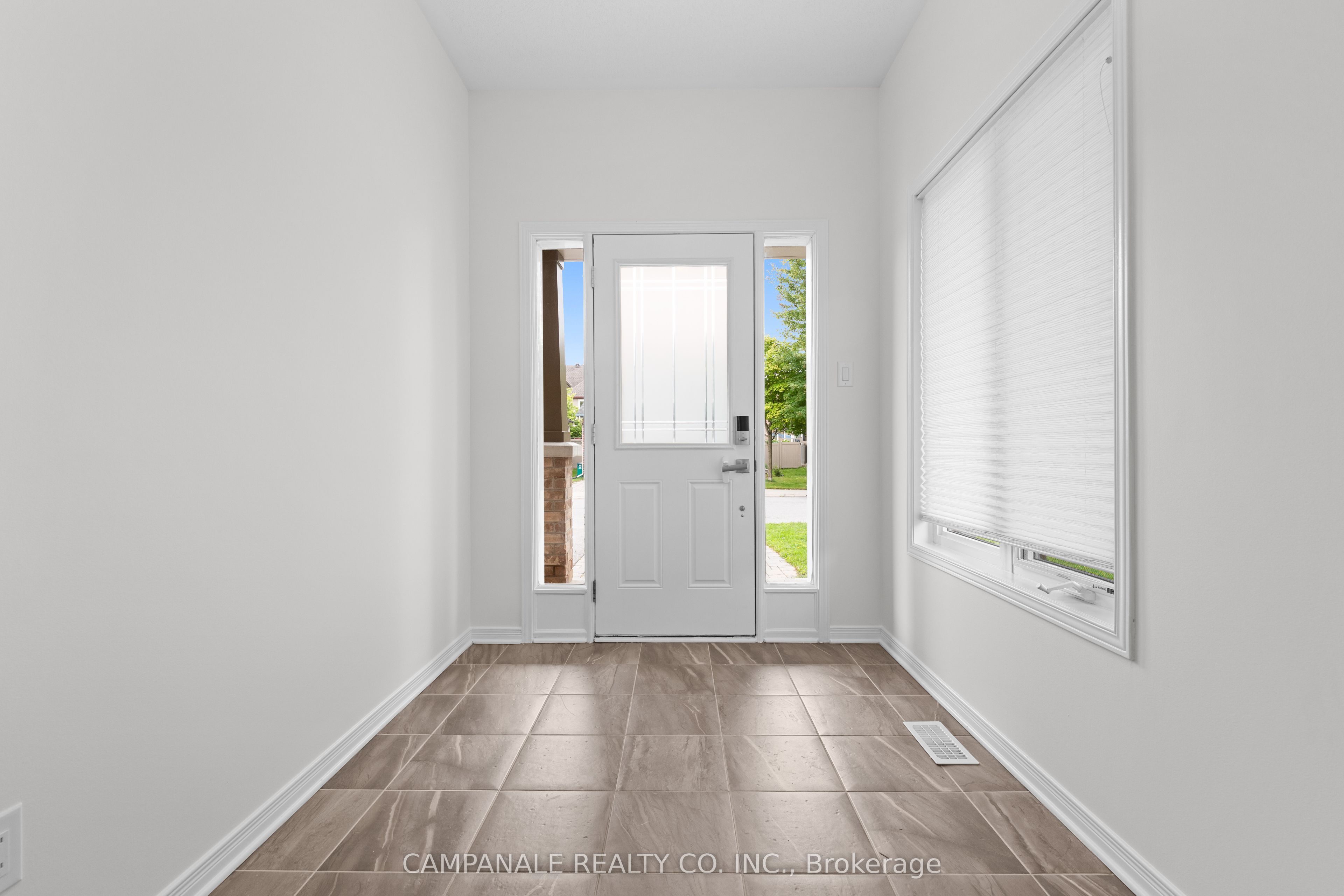 607 Via Amalfi Street, Barrhaven, ON K2J 5X8 photo 3