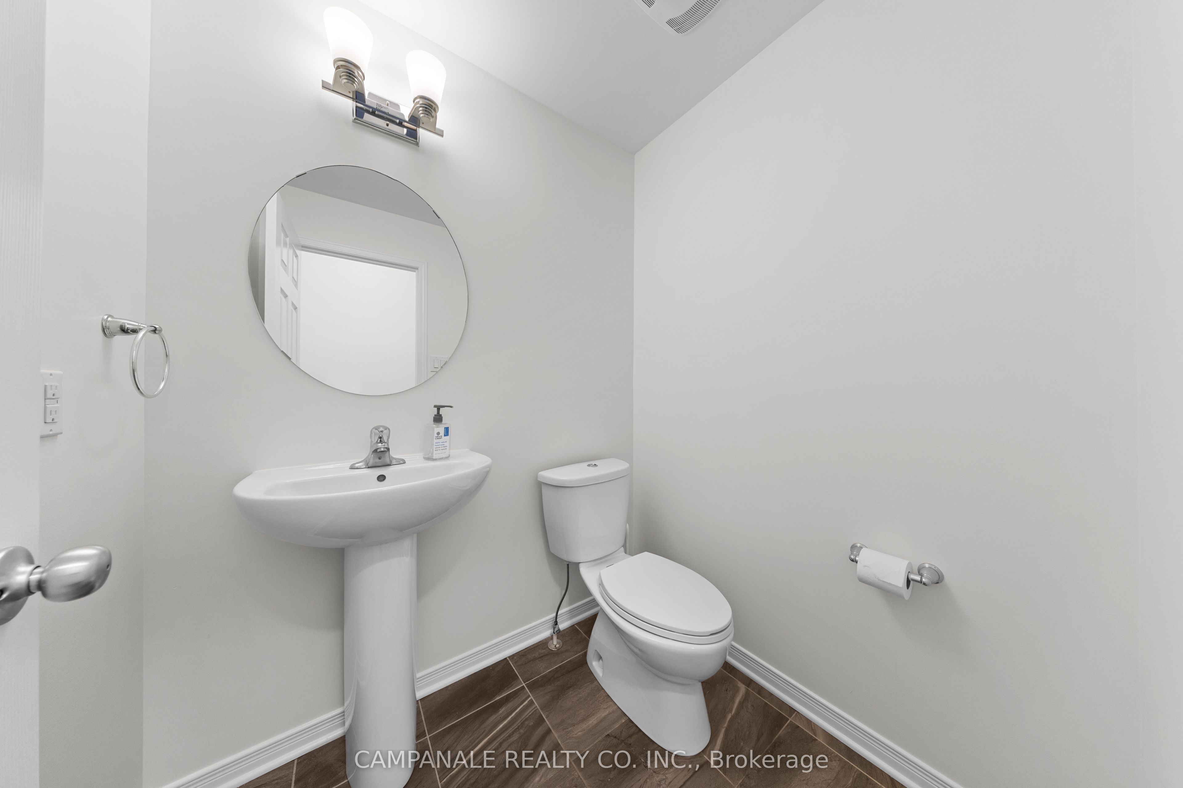607 Via Amalfi Street, Barrhaven, ON K2J 5X8 photo 4