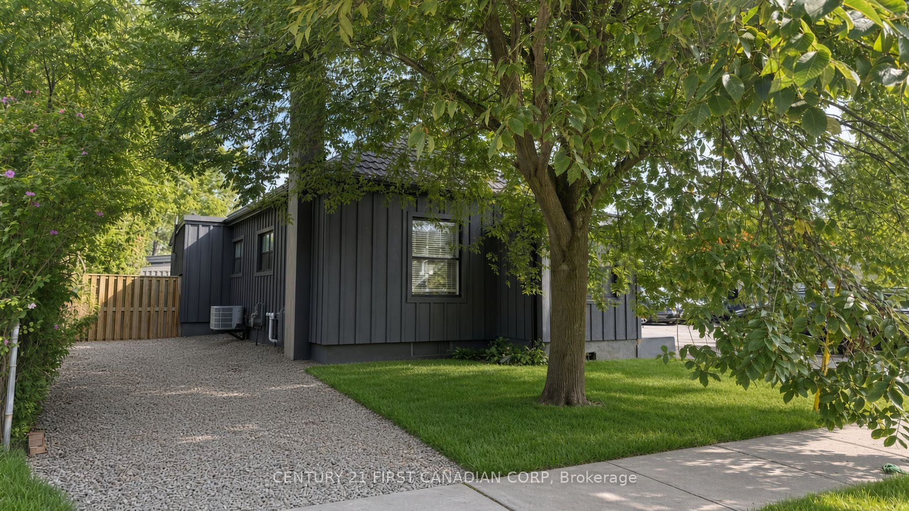 4 Elmwood Place, London South, ON N6J 1J2 photo 4