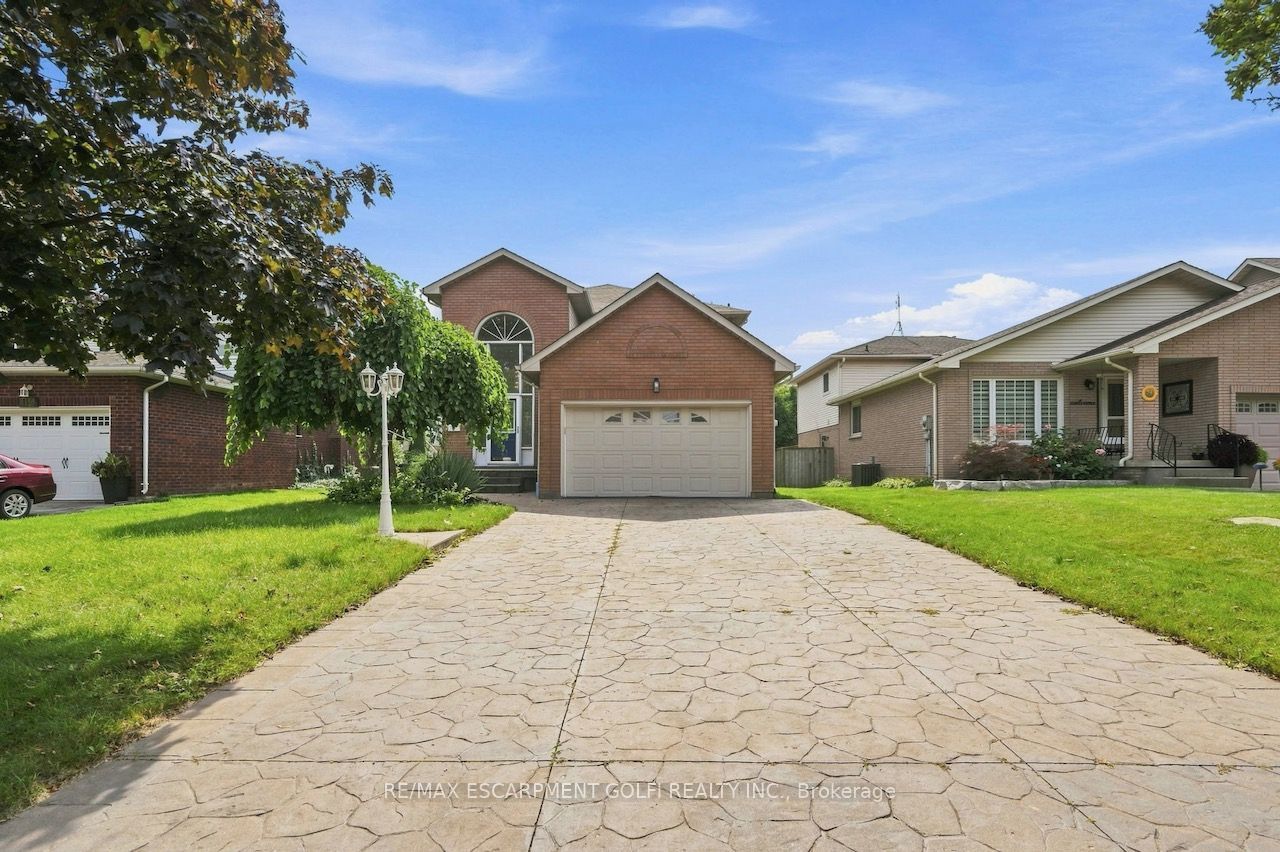 12 Sumner Crescent, Grimsby, ON L3M 5E2 photo 2