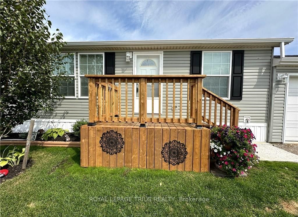 14 Copper Beech Drive, Haldimand, ON N0A 1L0 photo 5