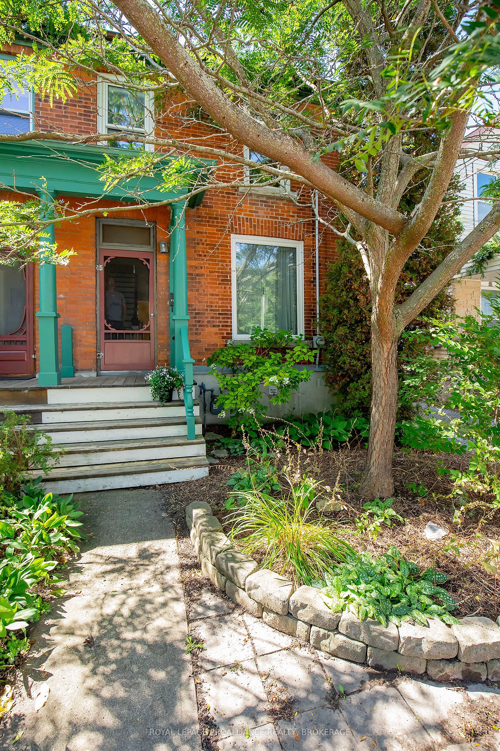 38 York Street, Kingston, ON K7K 1P5