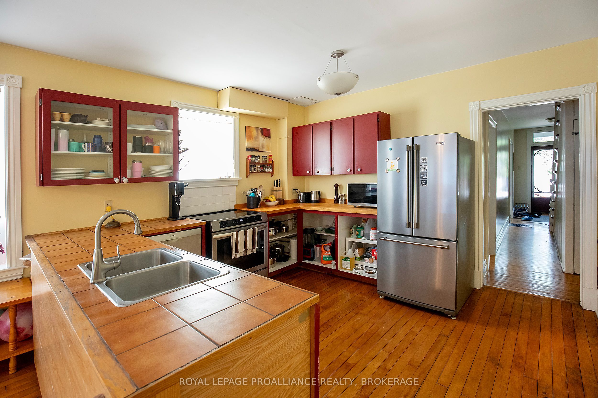 38 York Street, Kingston, ON K7K 1P5 photo 3
