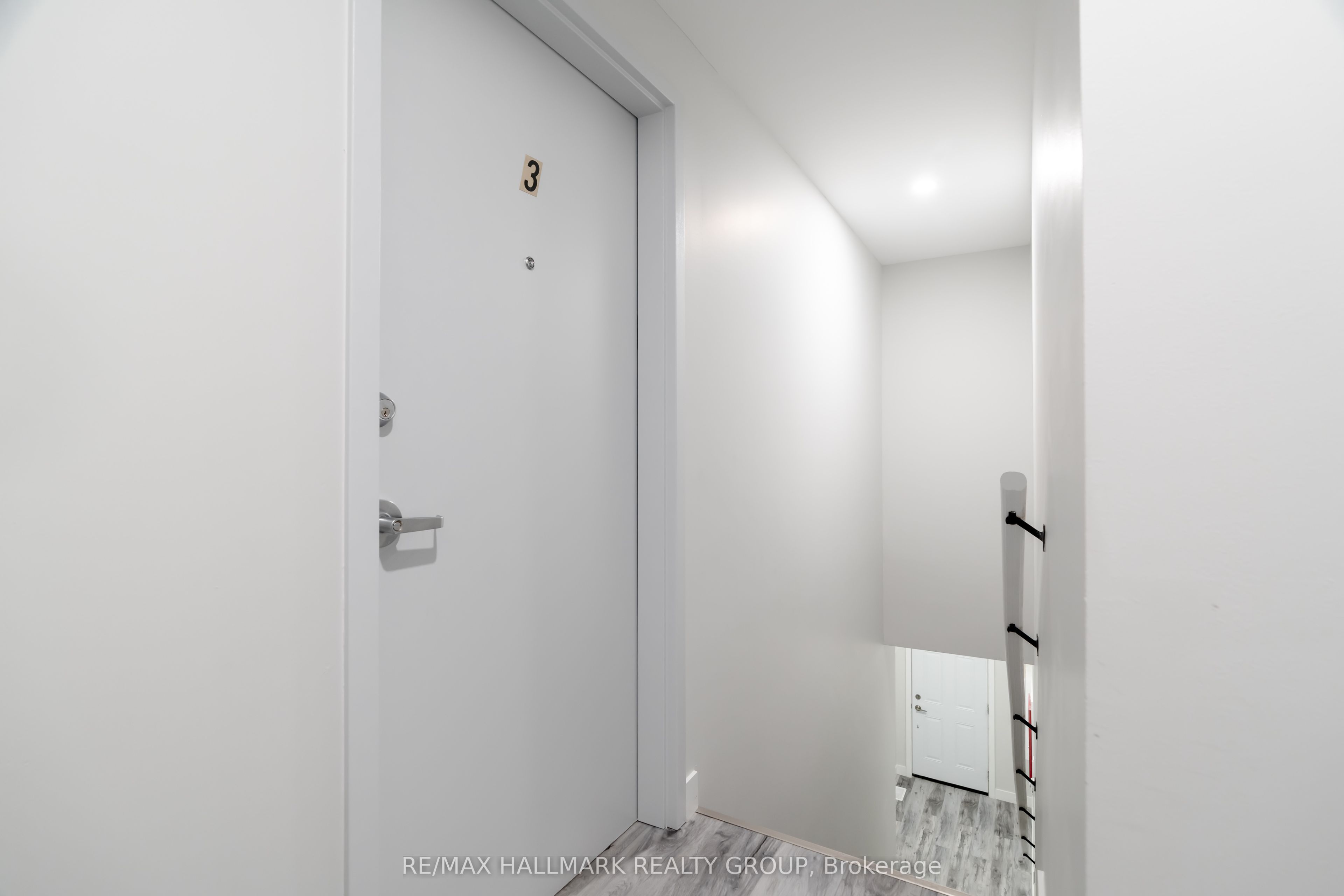 261 Somerset Street E 3, Ottawa Centre, ON K1N 6V5 photo 4