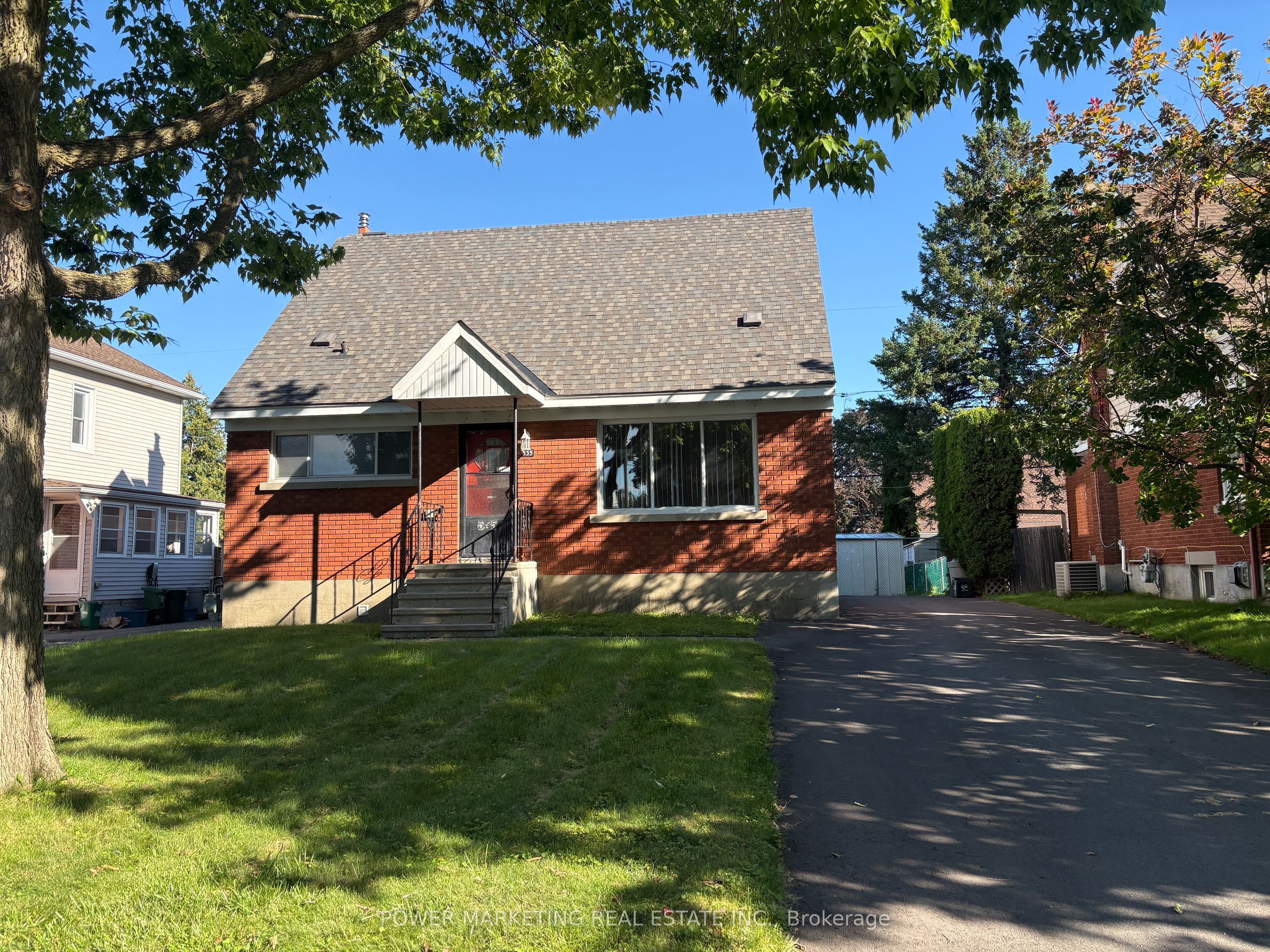 535 Dunbrack Street, Overbrook - Castleheights and Area, ON K1K 1J4