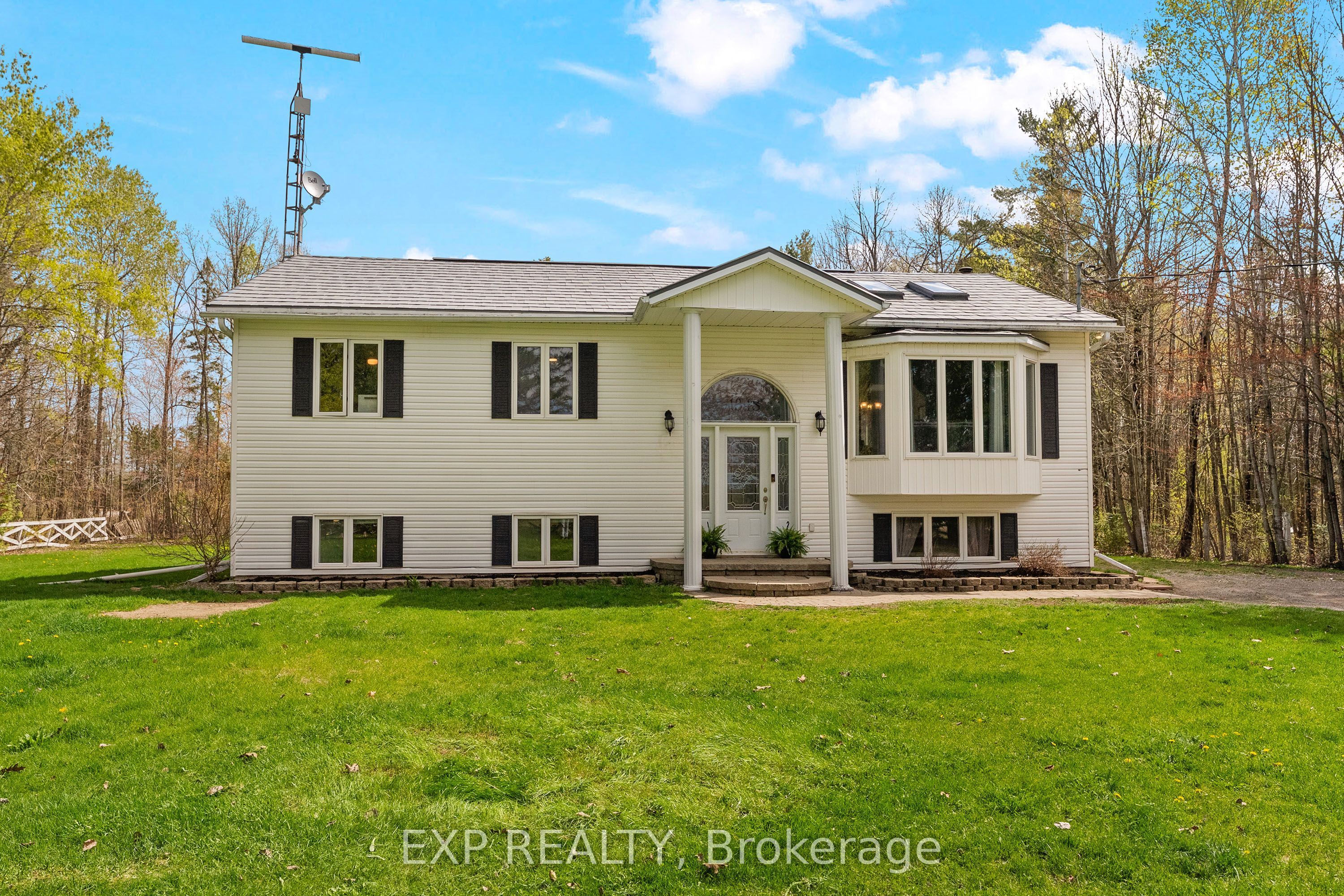 1348 Scheel Drive, McNab/Braeside, ON K0A 1G0 photo 4