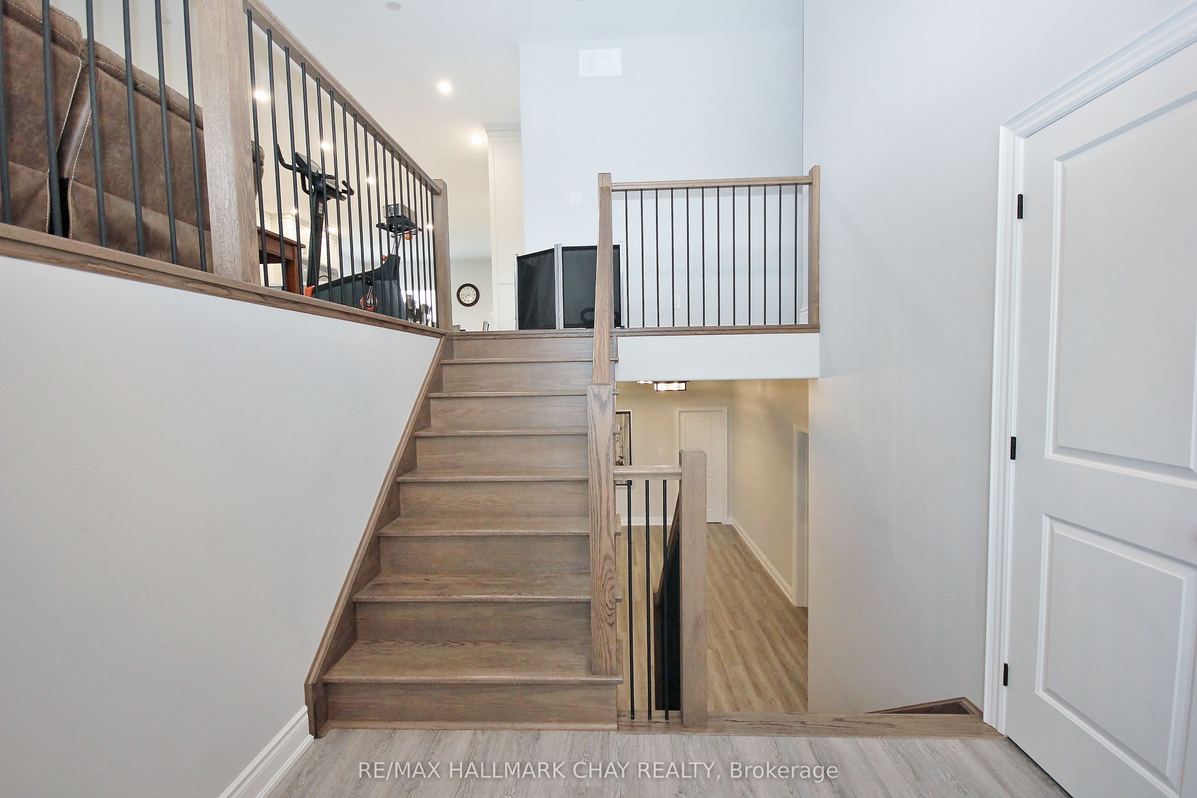 37 HILLSIDE Drive, Georgian Bay, ON L0K 1S0 photo 5