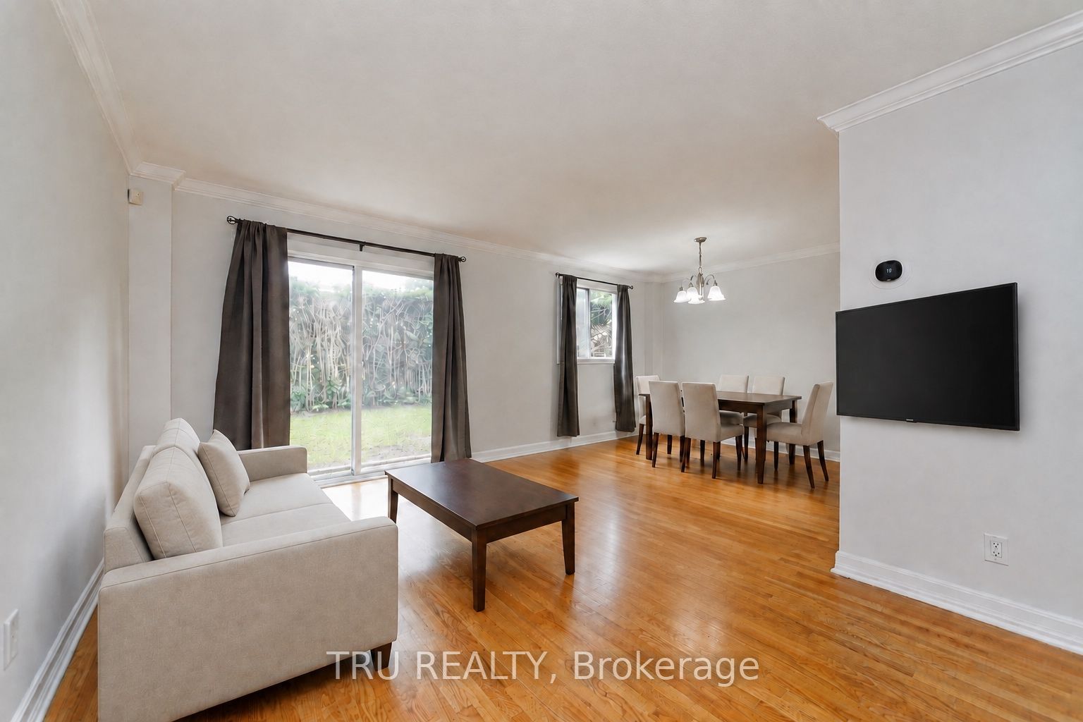 14 Wolfgang Drive, Barrhaven, ON K2J 1T1 photo 4