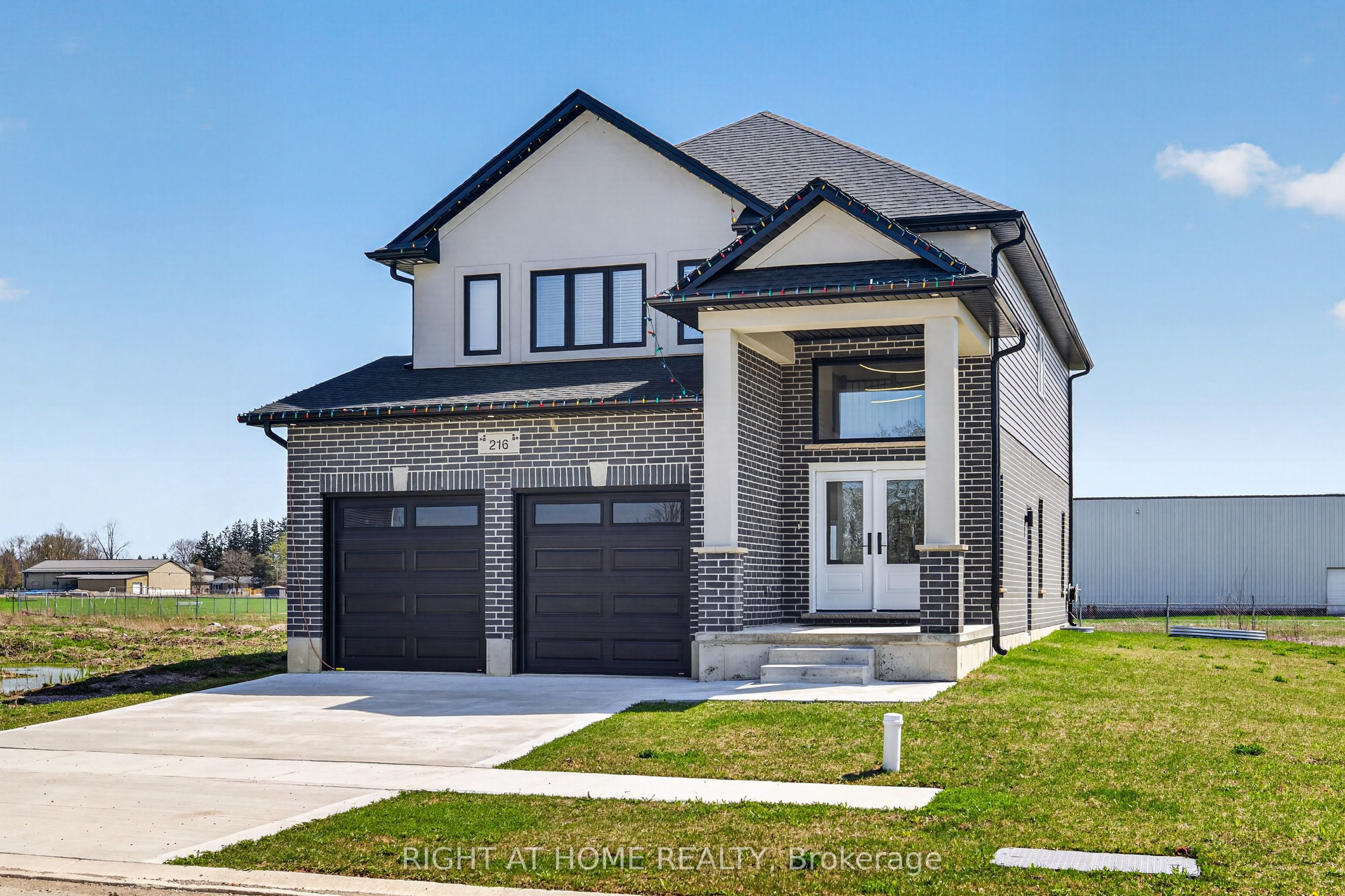 216 Greene Street, South Huron, ON N0M 1S3