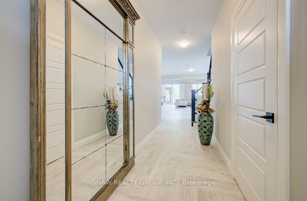 924 Chapel Hill Court, Kitchener, ON N2R 0P4 photo 5