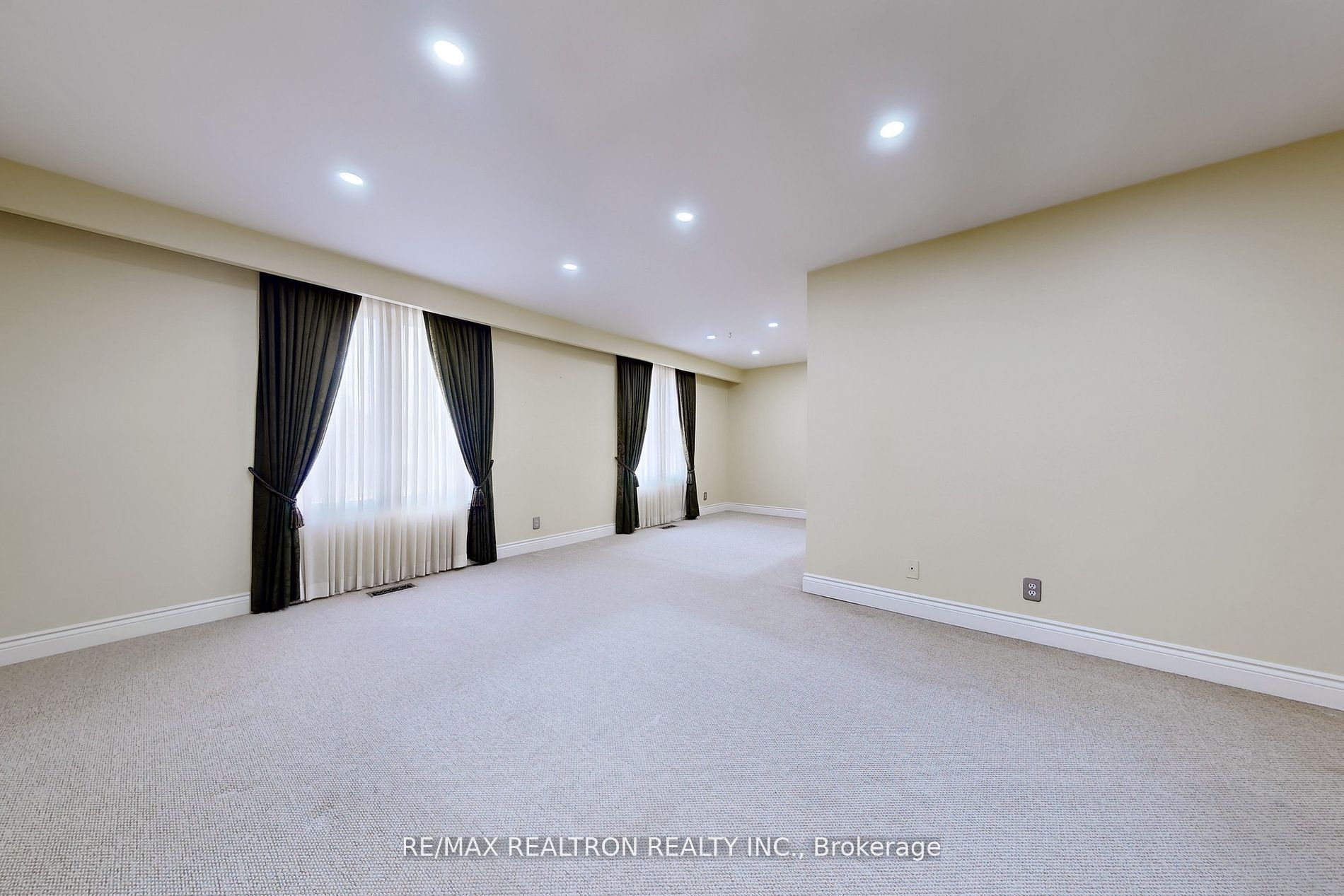 43 Odessa Street, Hamilton, ON L8J 1A3 photo 4