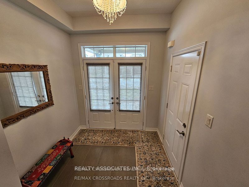 35 Cutts Crescent, Hamilton, ON L0R 1C0 photo 2