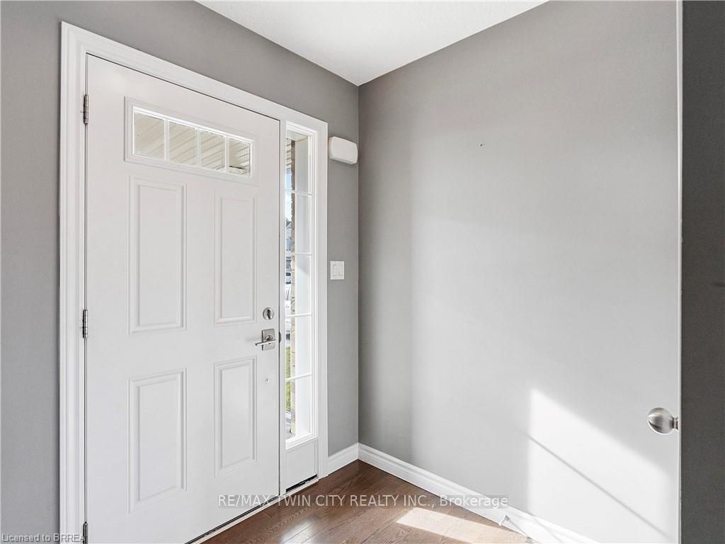 14 Mcguire Lane, Woolwich, ON N3B 0B6 photo 5