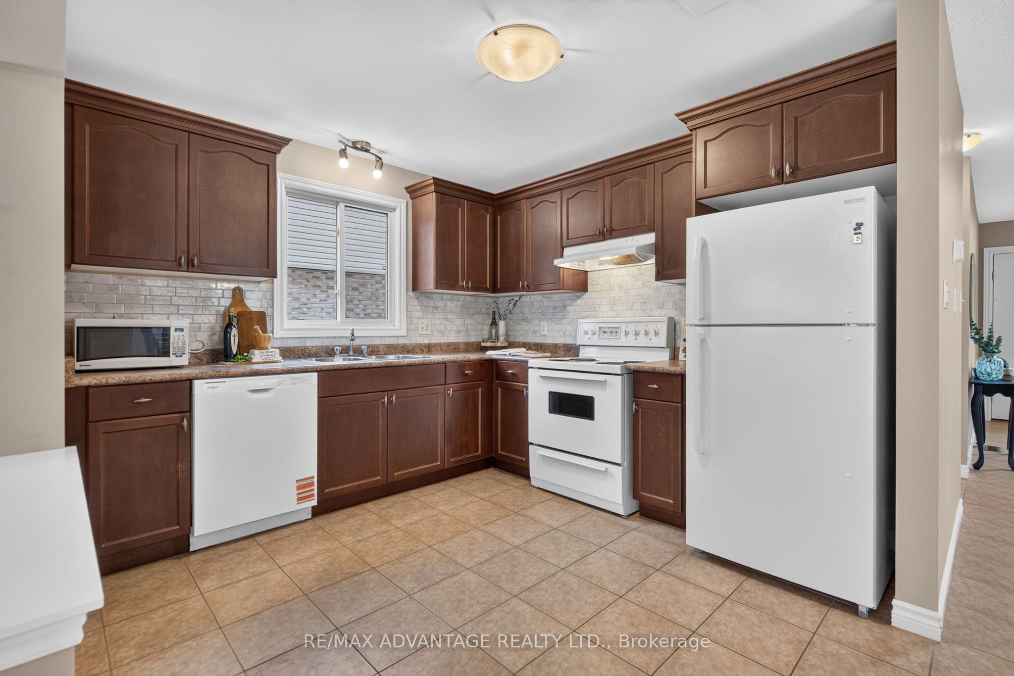 782 Reeves Avenue, London North, ON N6G 5K3 photo 4