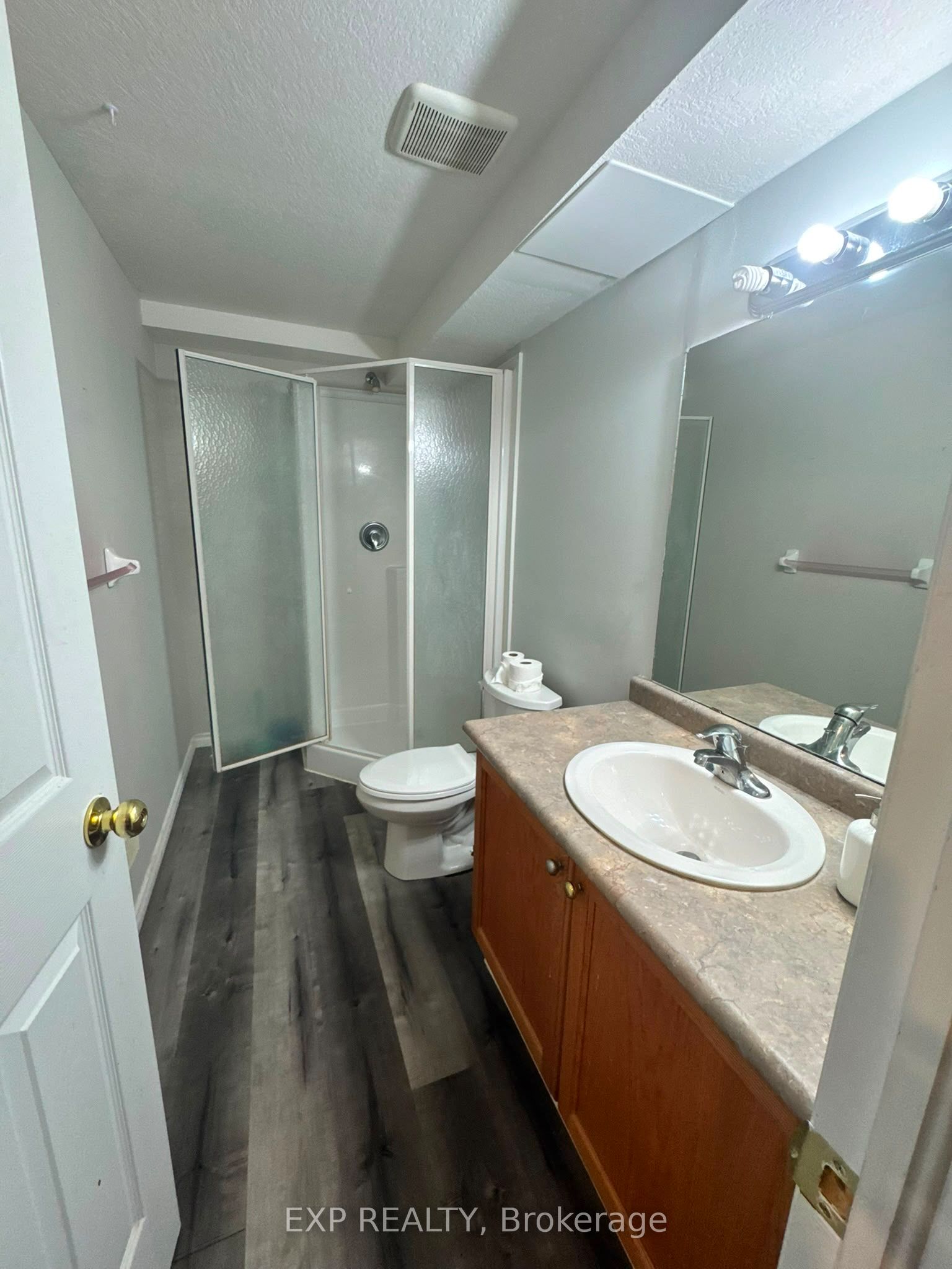 717 Activa Avenue, Kitchener, ON N2E 4E1 photo 4