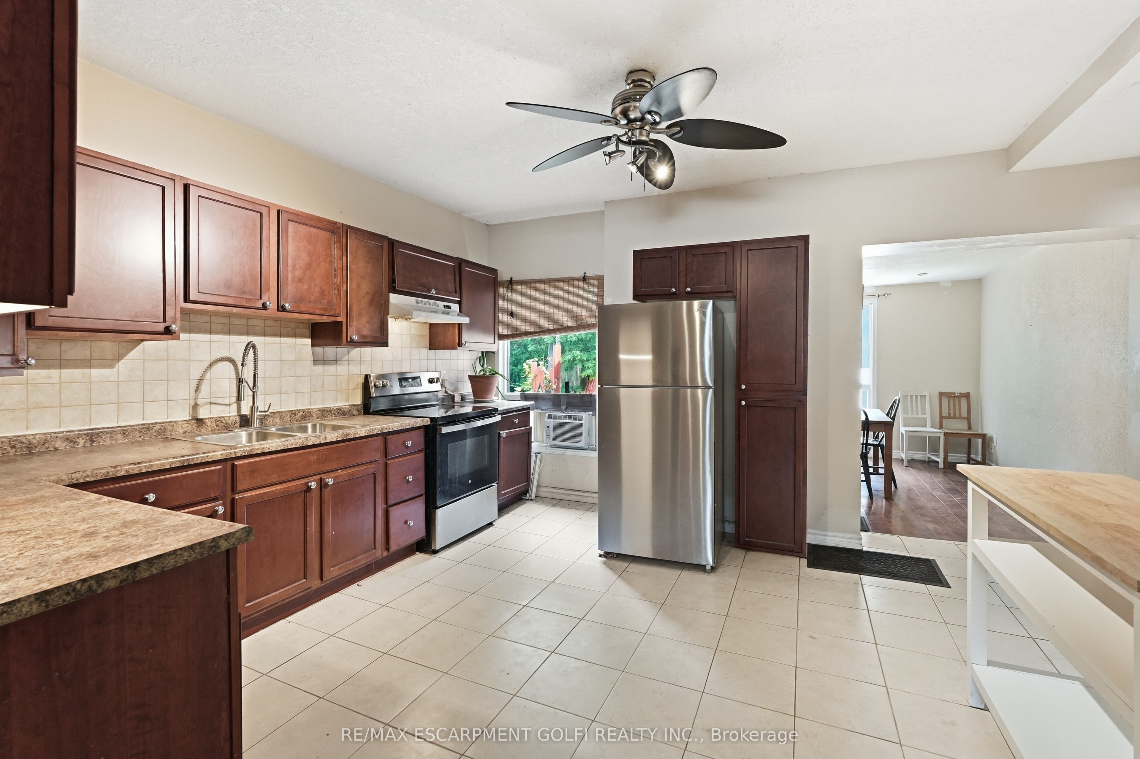 26 Niagara Street, Hamilton, ON L8L 6A2 photo 5
