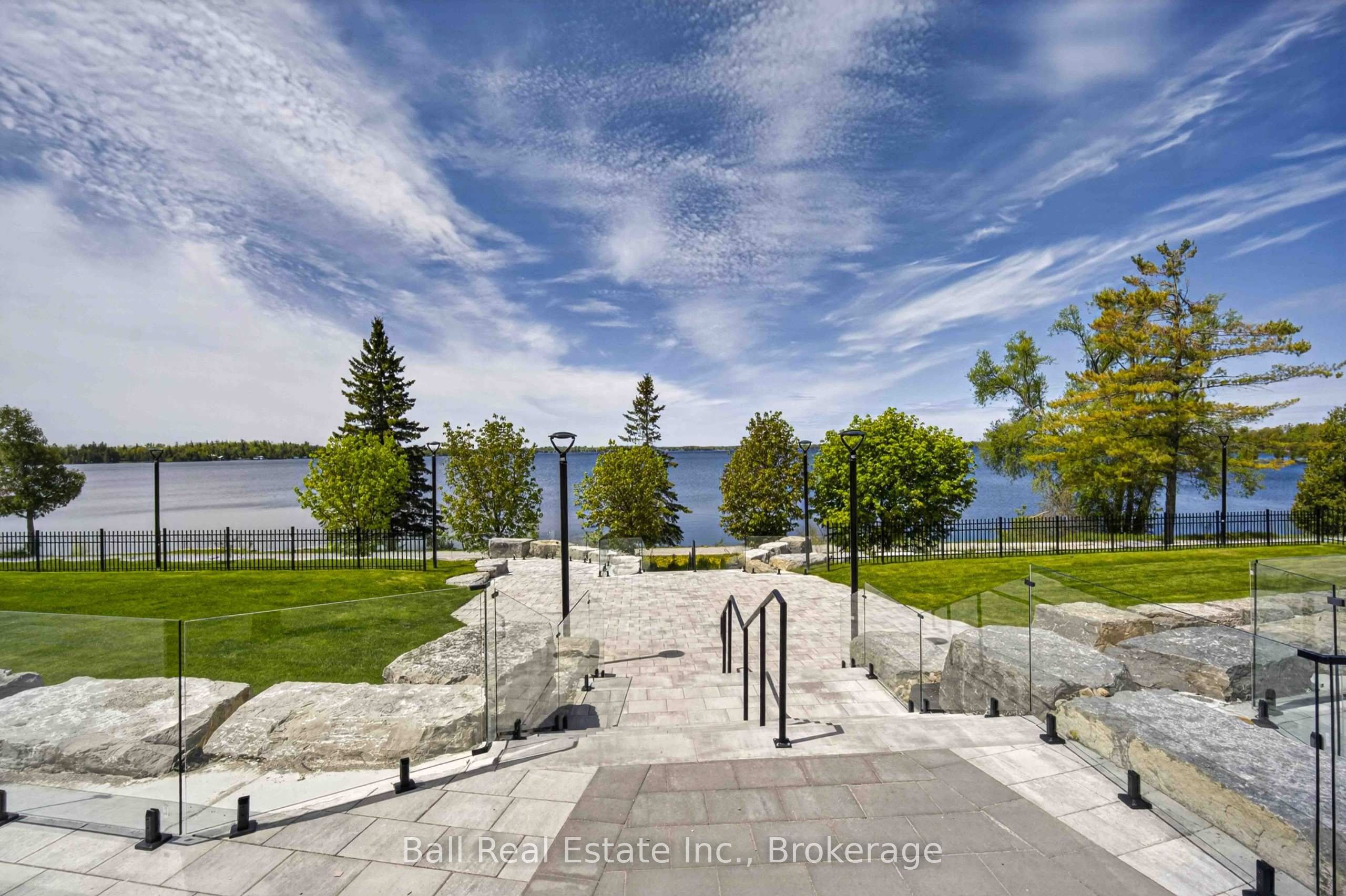 99 Louisa Street 116, Kawartha Lakes, ON K0M 1N0 photo 4
