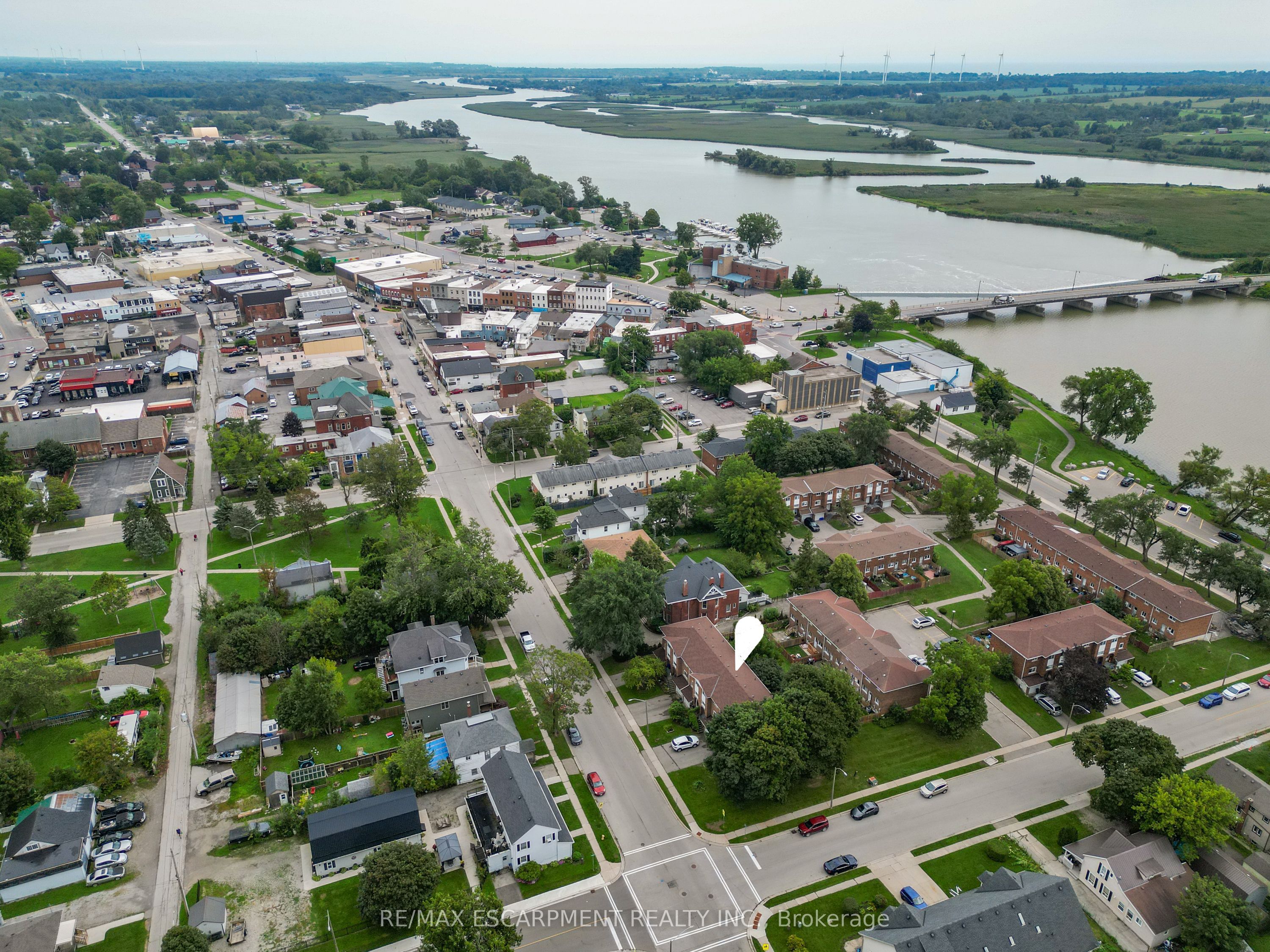 132 LOCK Street W 3, Haldimand, ON N1A 1T9 photo 3