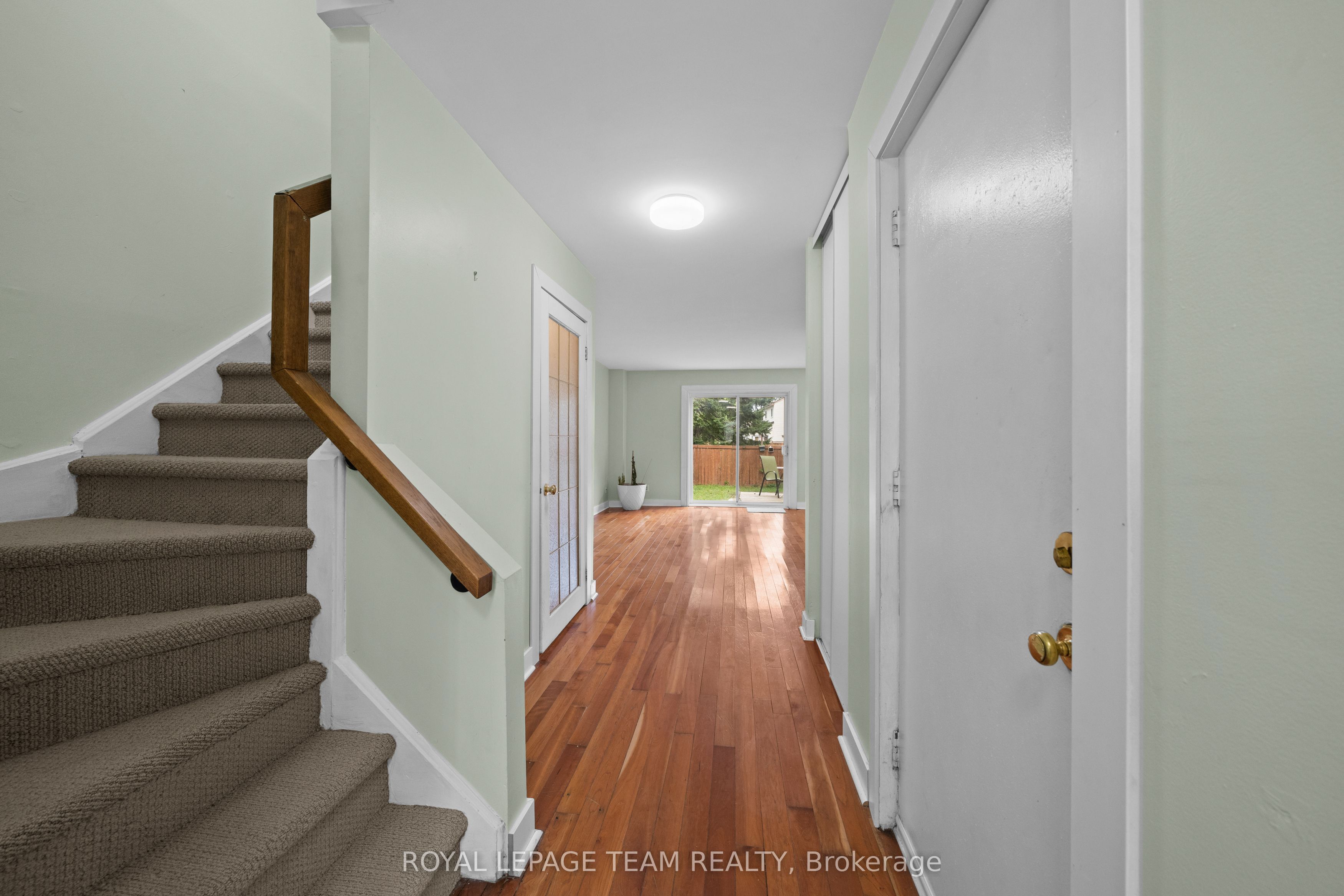 3 Benlark Road, Barrhaven, ON K2J 2L5 photo 4