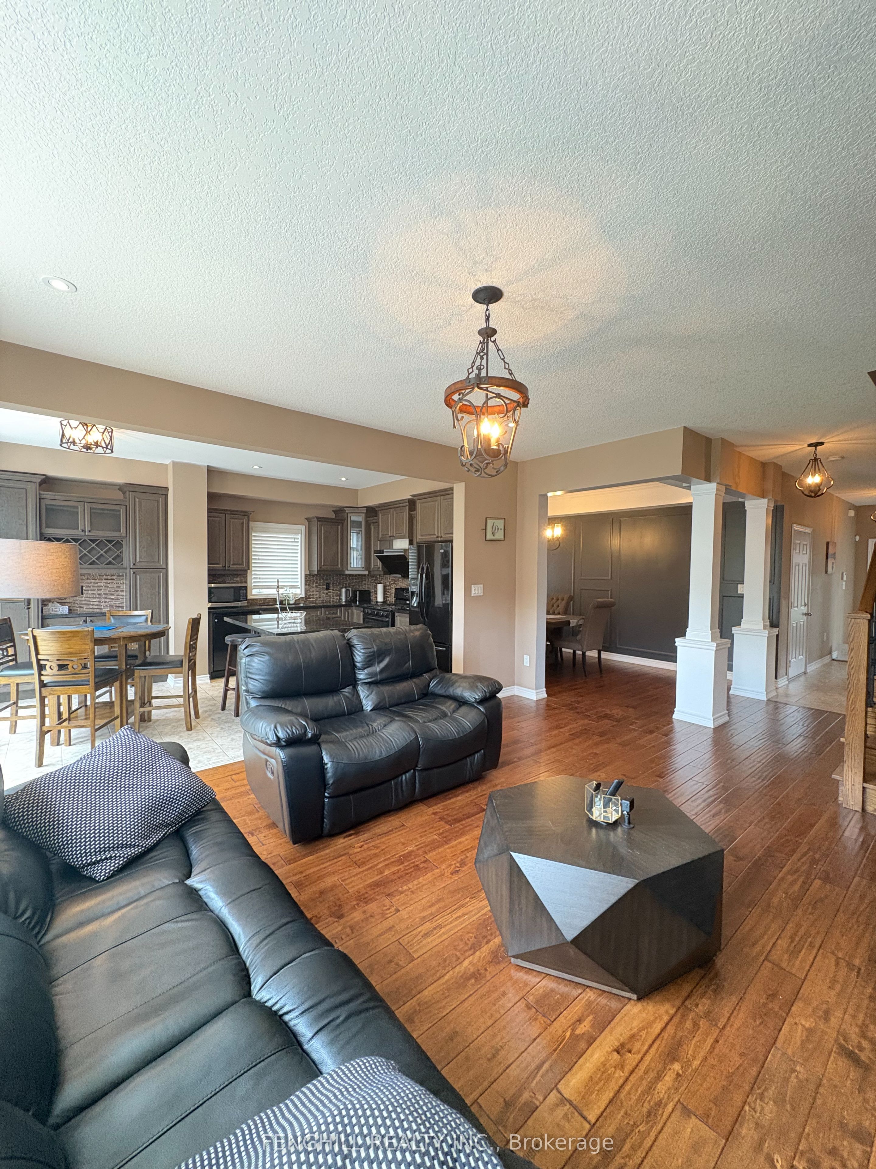 127 Vinton Road, Hamilton, ON L9K 0G7 photo 2