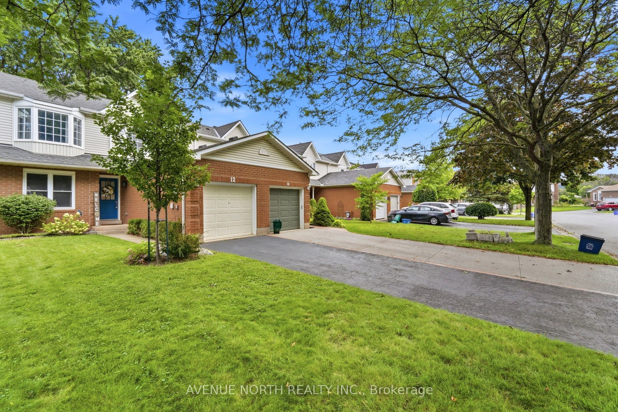 12 Pleasant Grove Terrace, Grimsby, ON L3M 5G8 photo 2