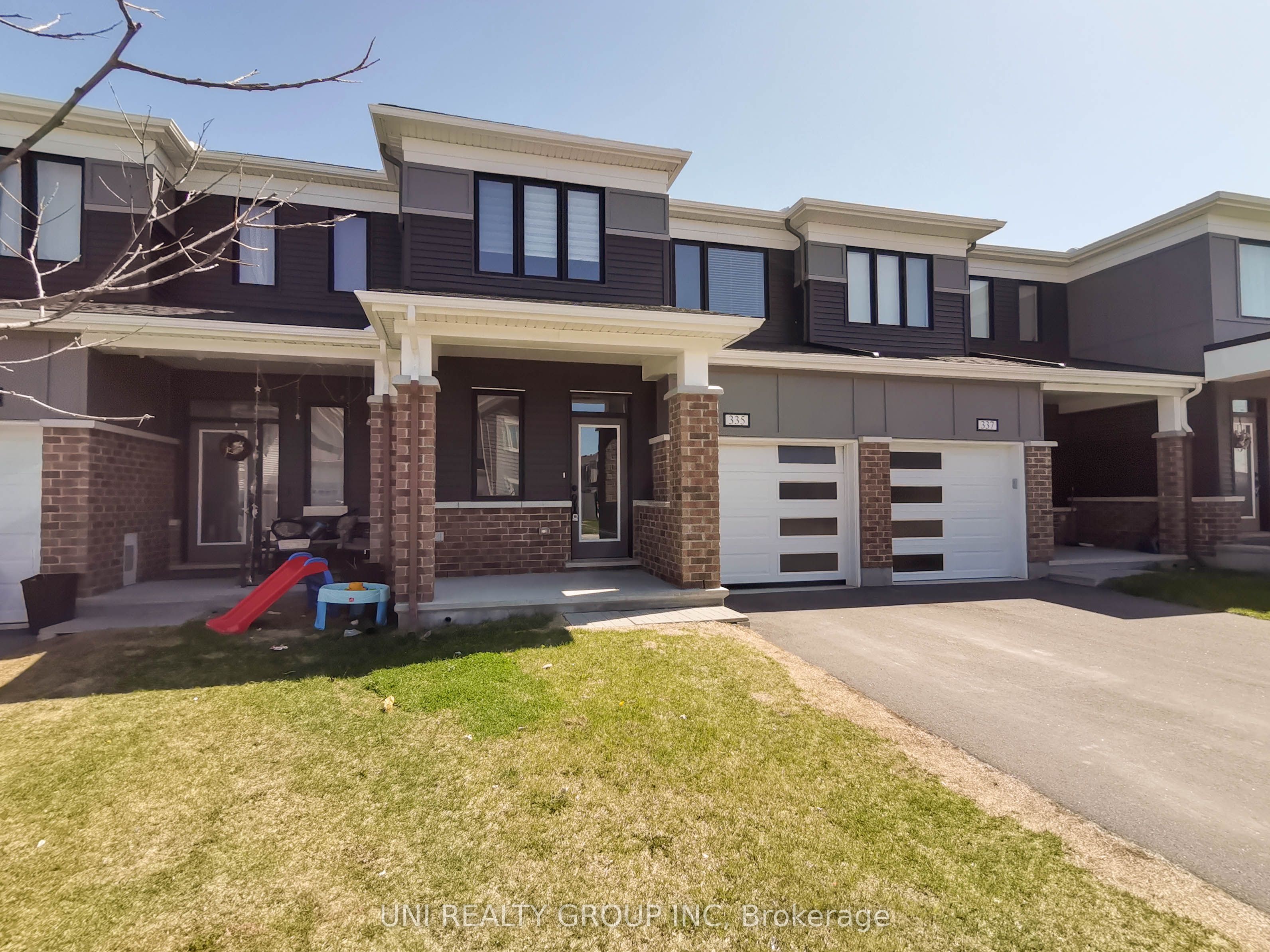 335 APHELION Crescent, Barrhaven, ON K2J 6N4