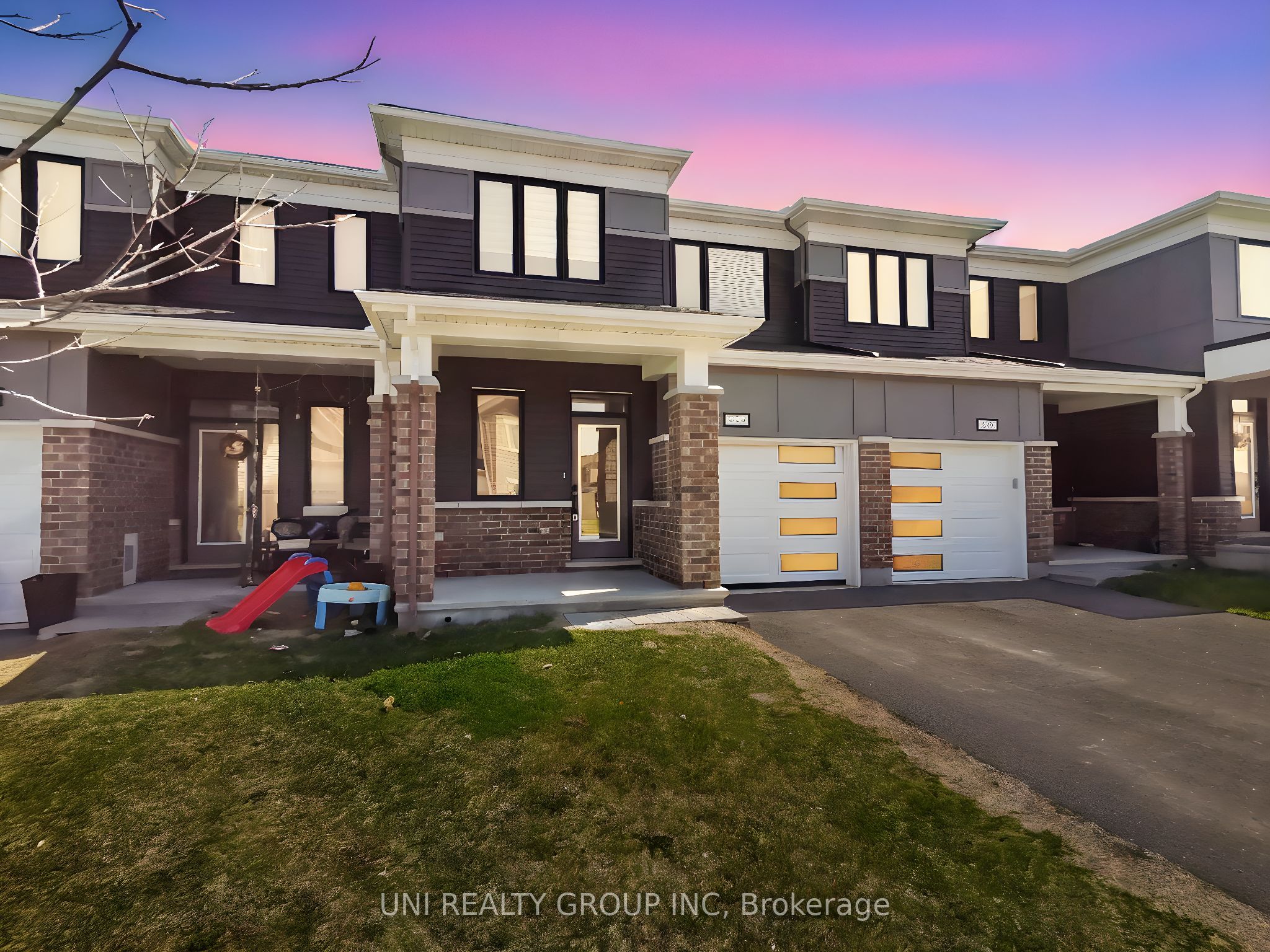 335 APHELION Crescent, Barrhaven, ON K2J 6N4 photo 2