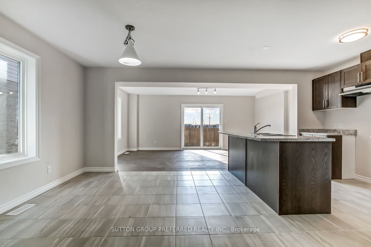 371 KENNINGTON Way, London South, ON N6L 0H4 photo 5